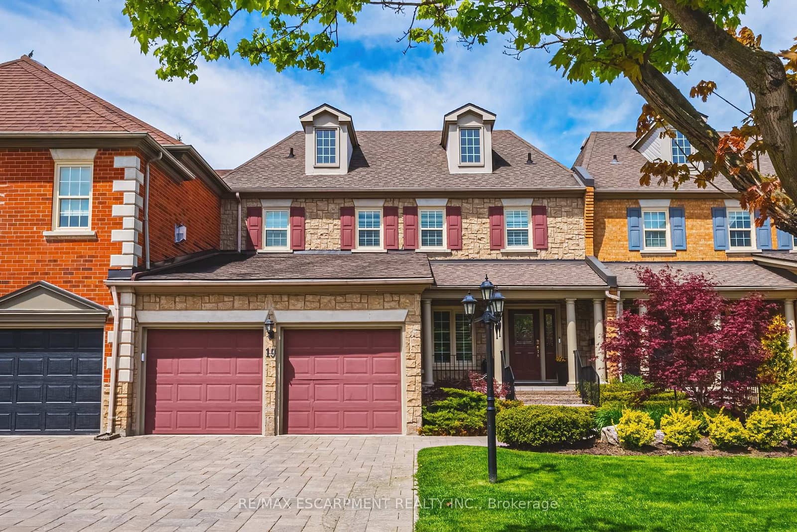 4211 Millcroft Park Drive, Unit 19