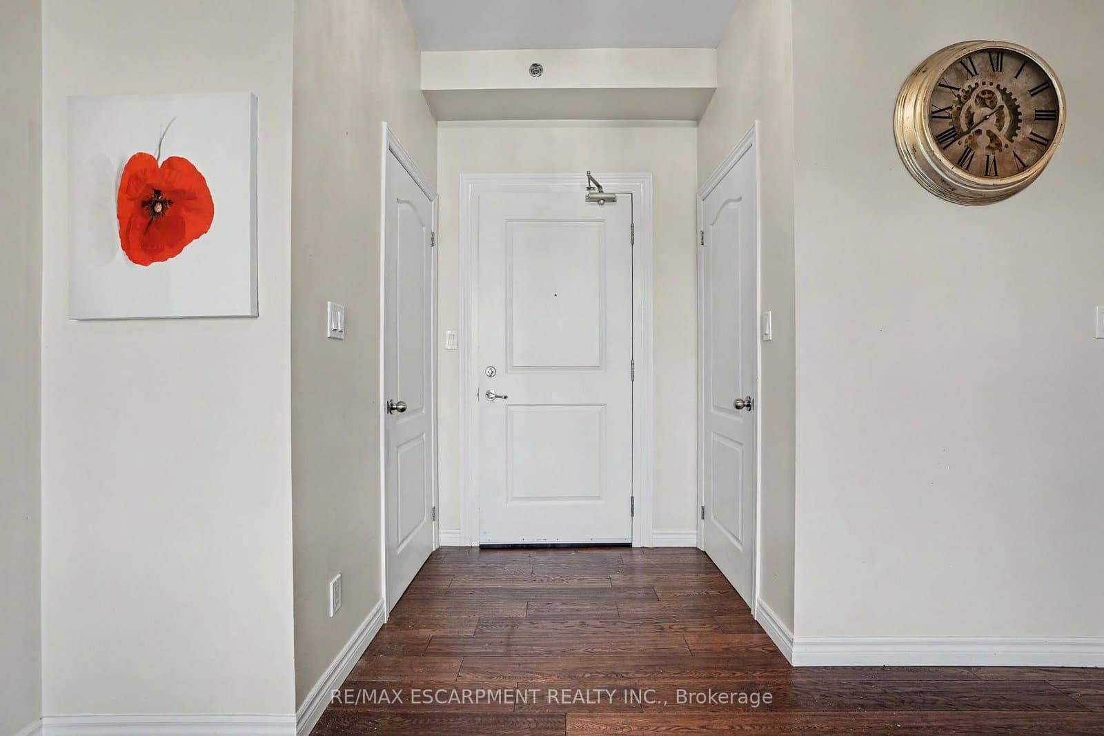 34 Plains Road E, Unit 206 - Image 4