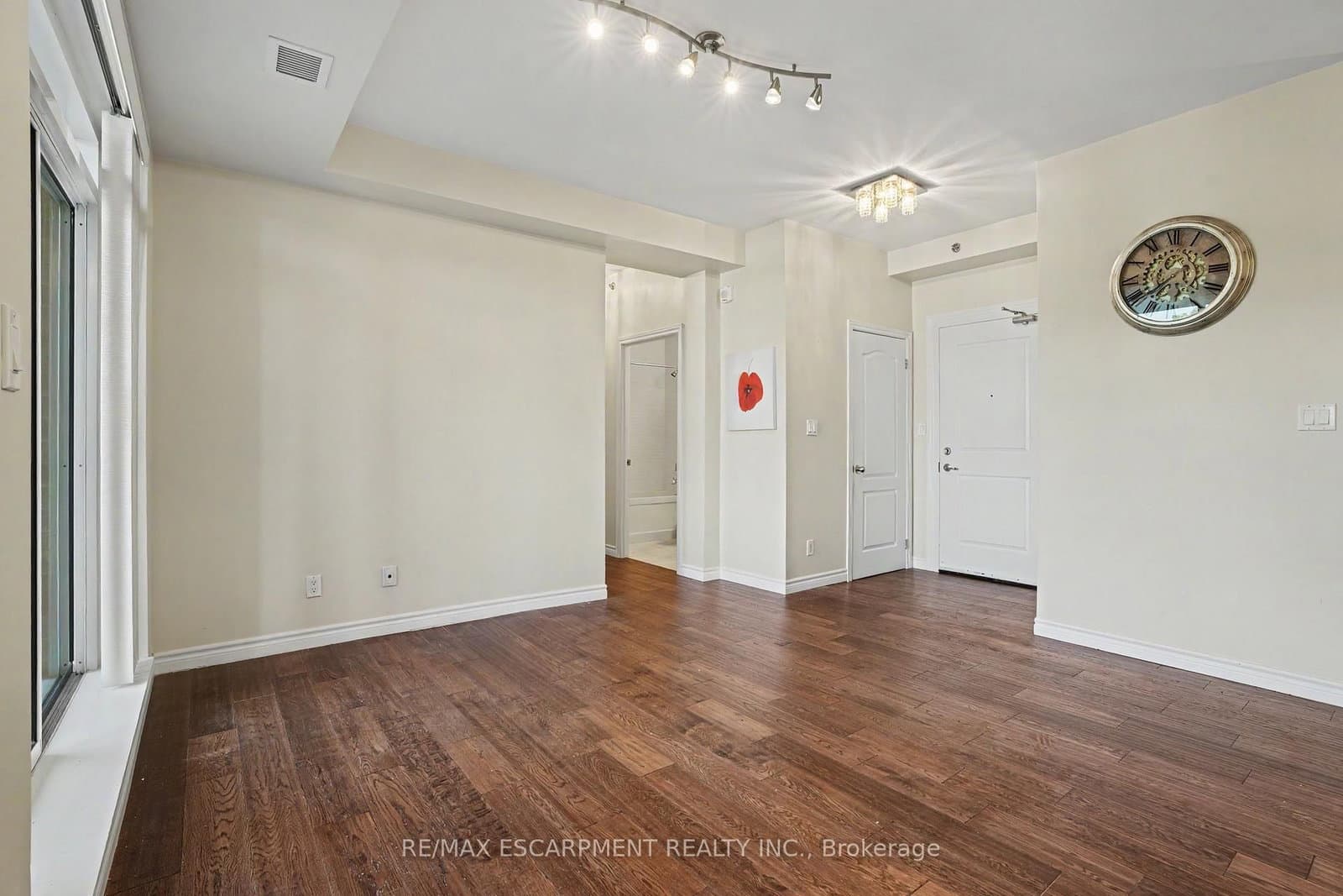 34 Plains Road E, Unit 206 - Image 6
