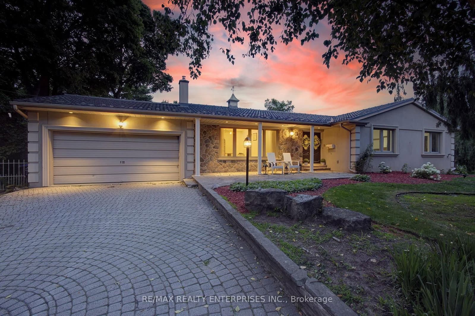 551 Cochise Crescent - Image 1
