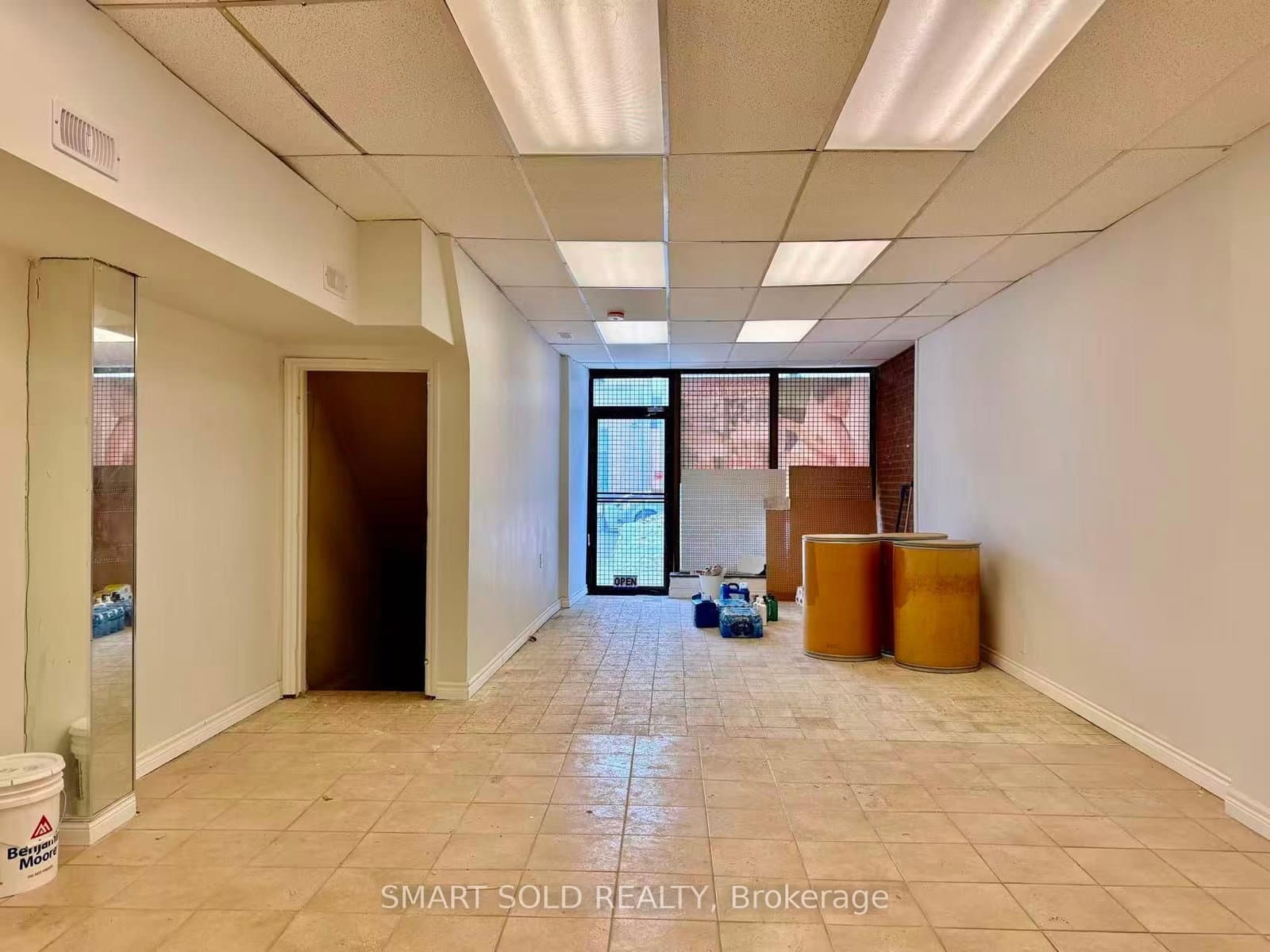1590 Eglinton Avenue W, Unit Main Flr + Bsmt - Image 4
