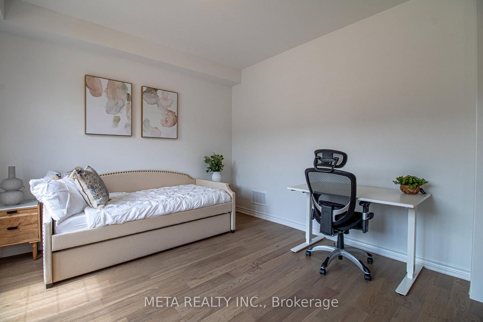 1359 William Halton Parkway - Image 3