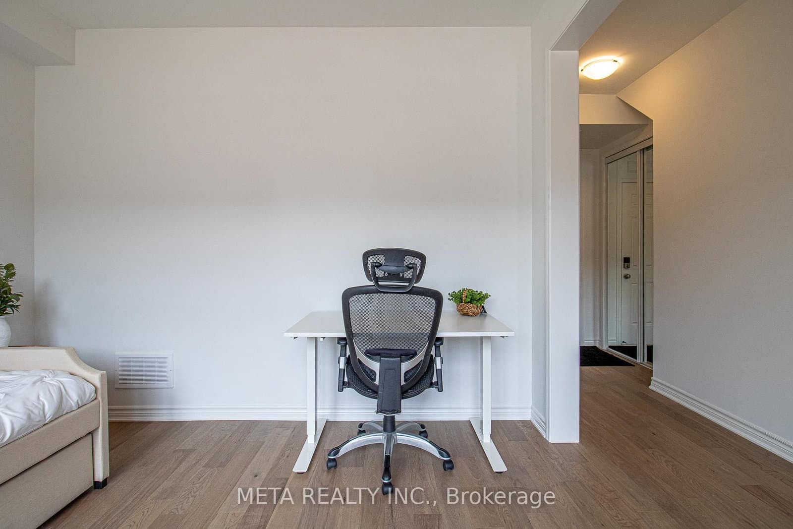 1359 William Halton Parkway - Image 5