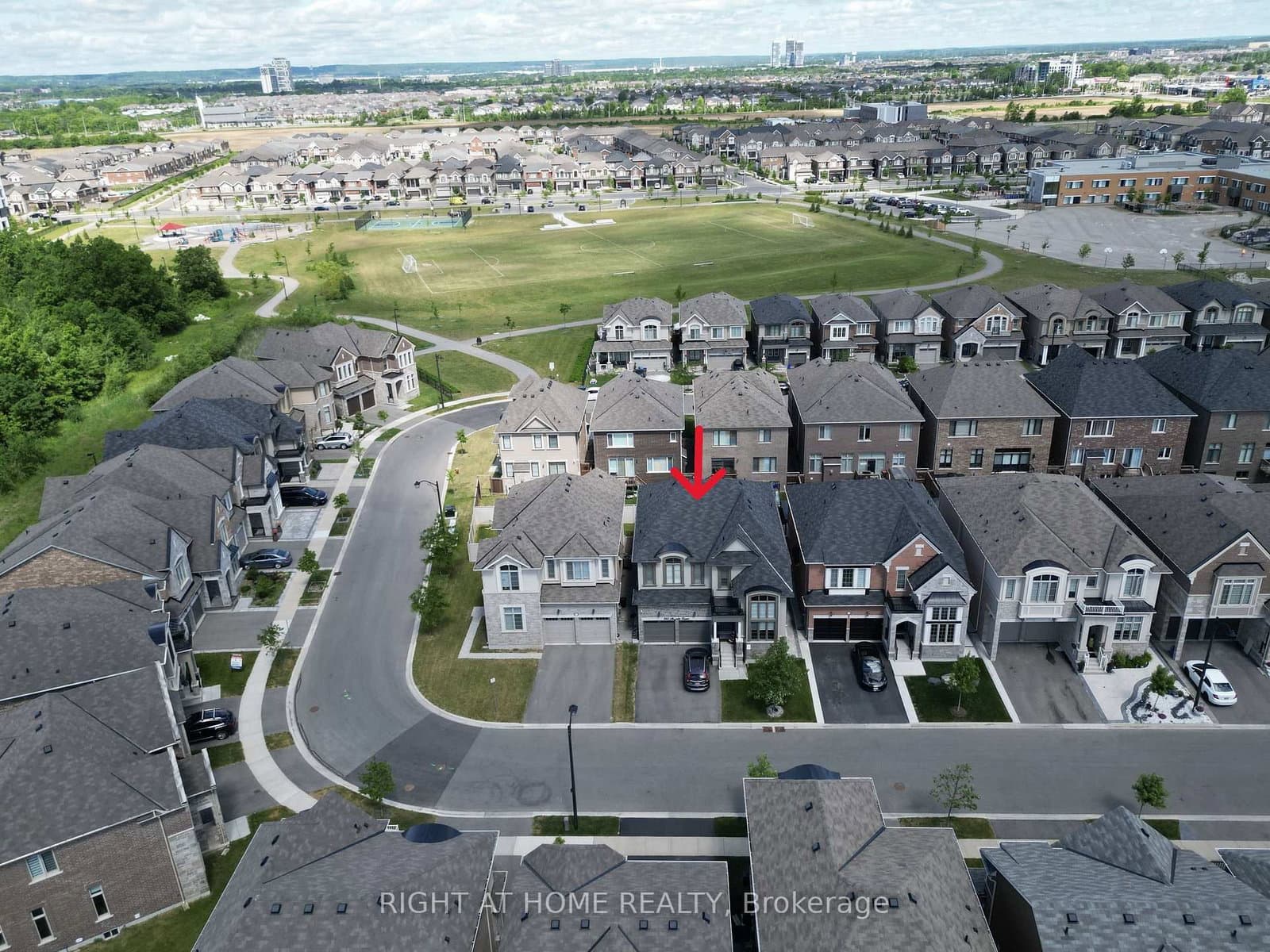 866 Magnolia Terrace - Image 2
