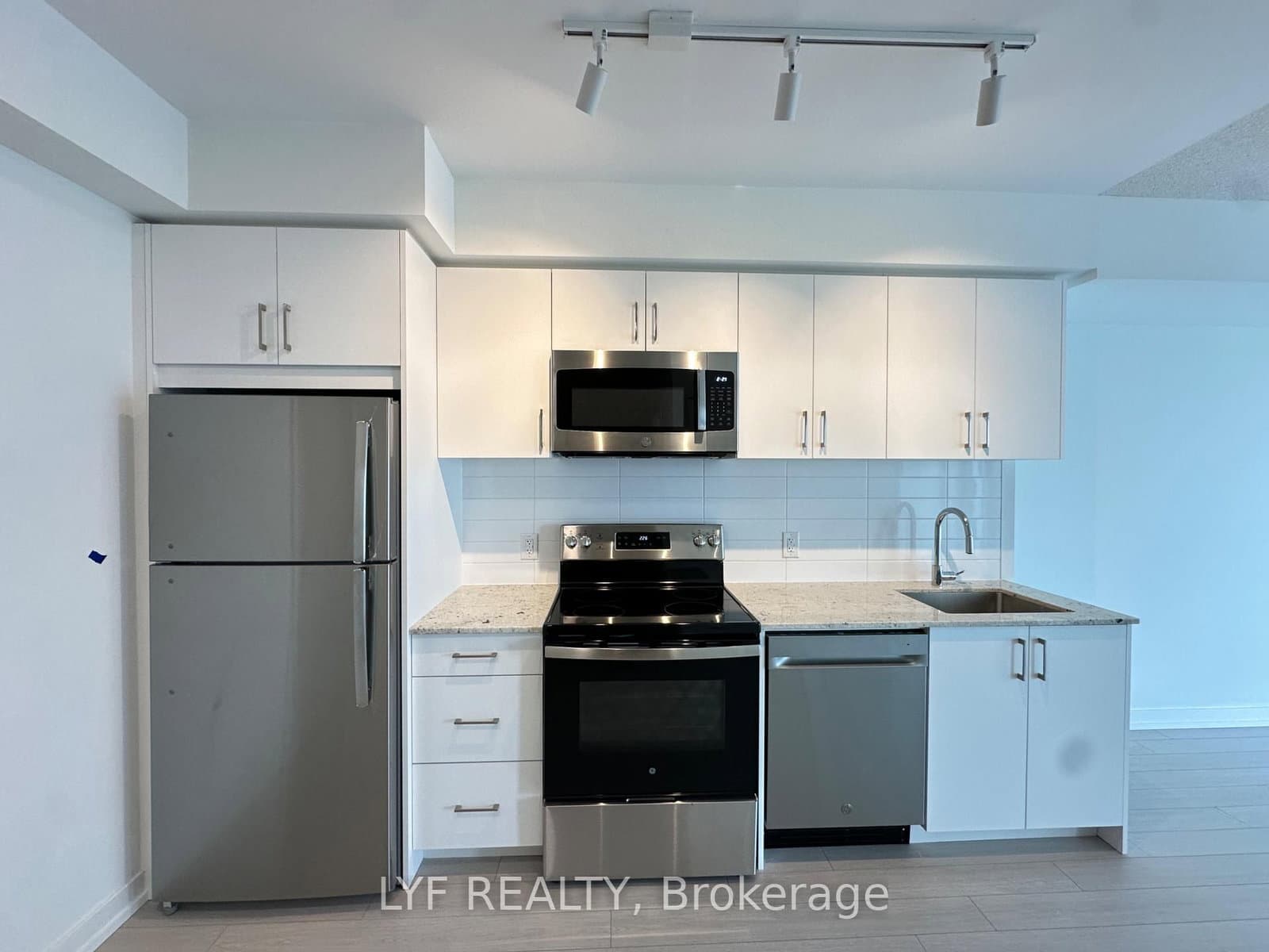 4010 Eglinton Avenue W, Unit 1207 - Image 4
