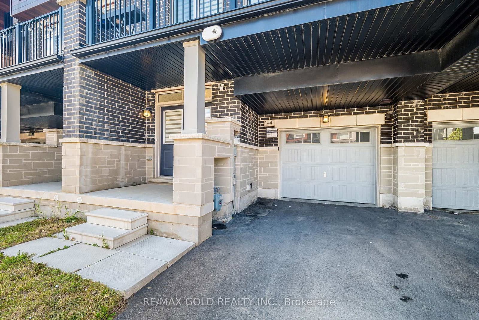 44 Donald Ficht Crescent - Image 6
