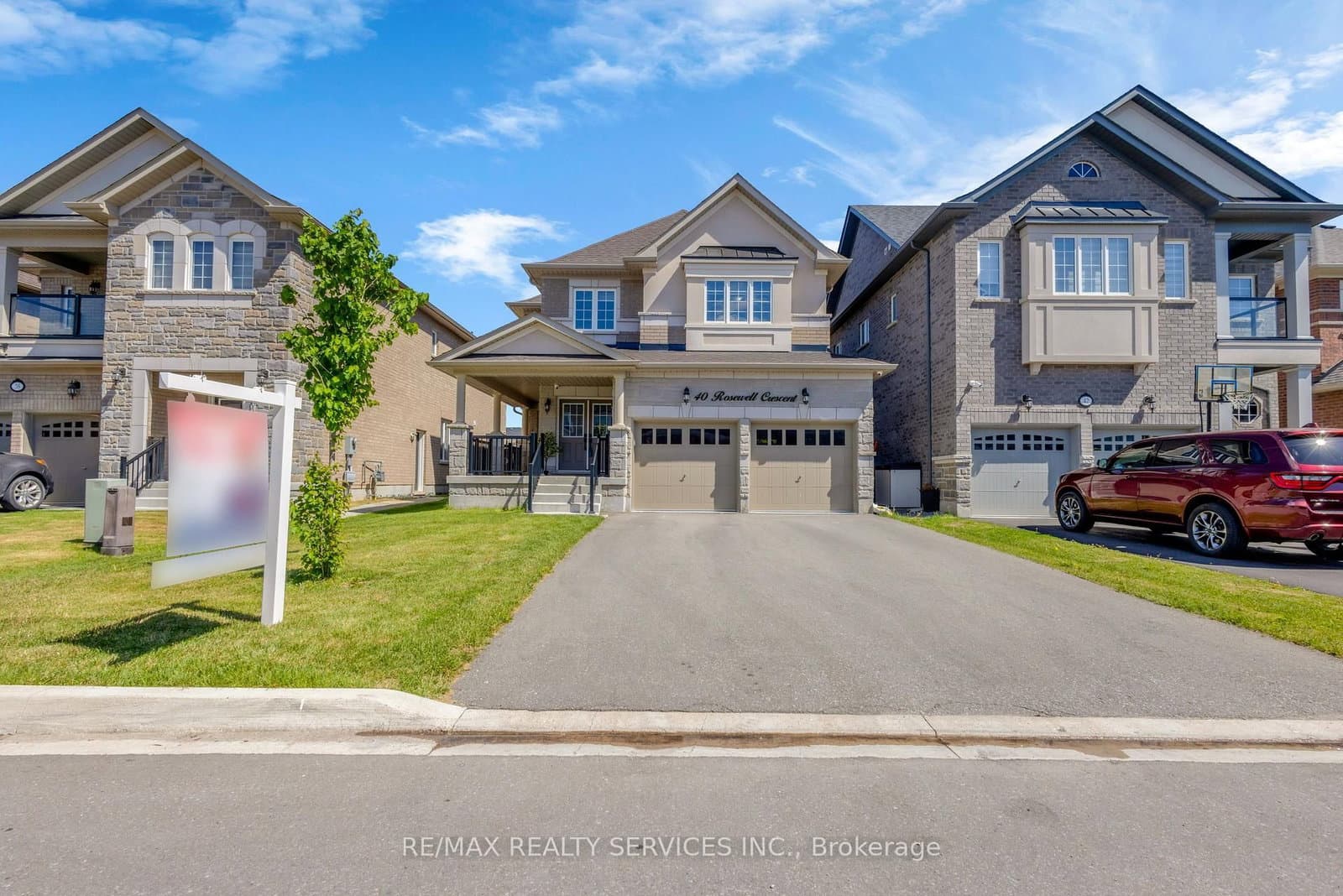 40 Rosewell Crescent - Image 1