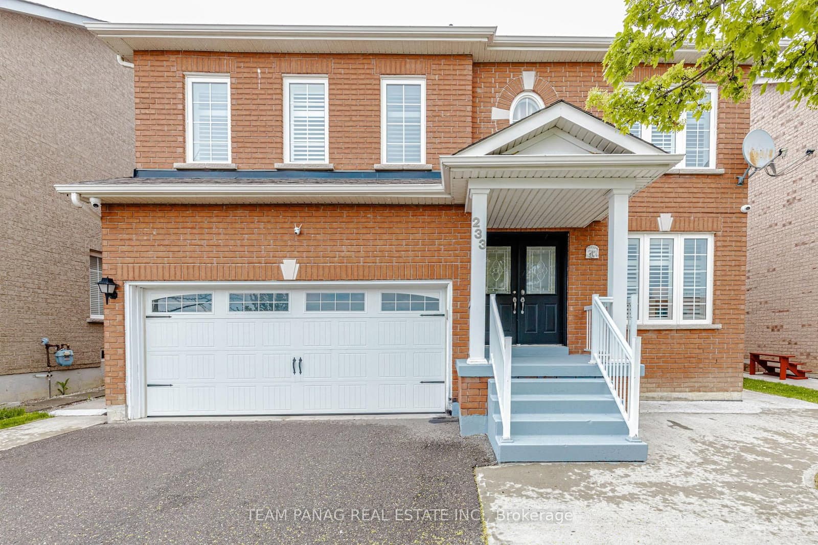 233 Queen Mary Drive - Image 1