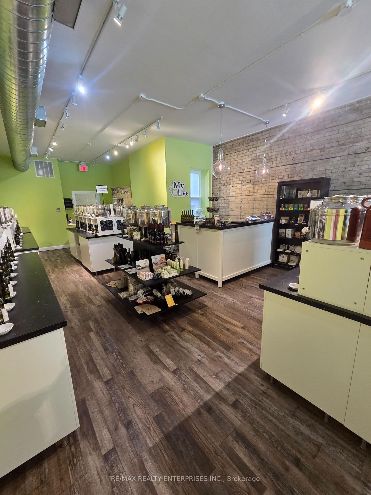 151 Roncesvalles Avenue - Image 4
