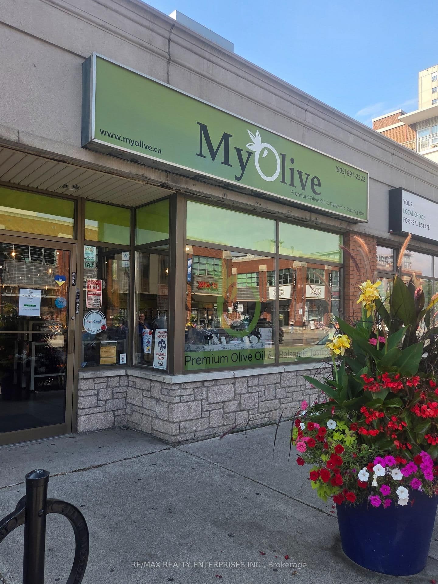 141 Lakeshore Road E, Unit 5 - Image 2