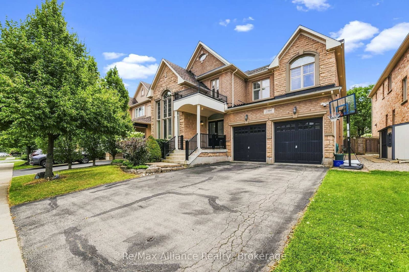 2404 Rideau Drive - Image 2