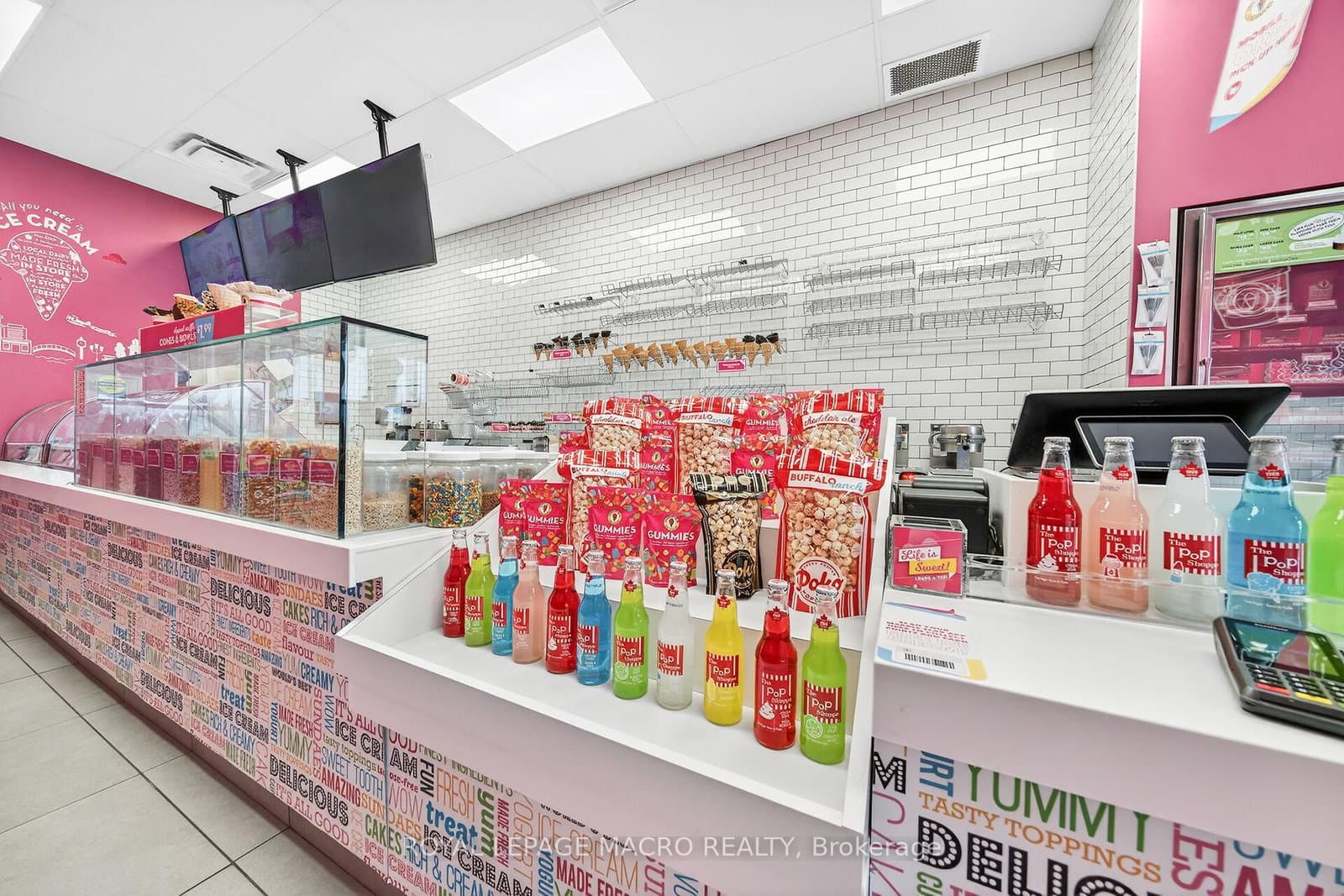 380 Dundas Street E, Unit D9 - Image 2