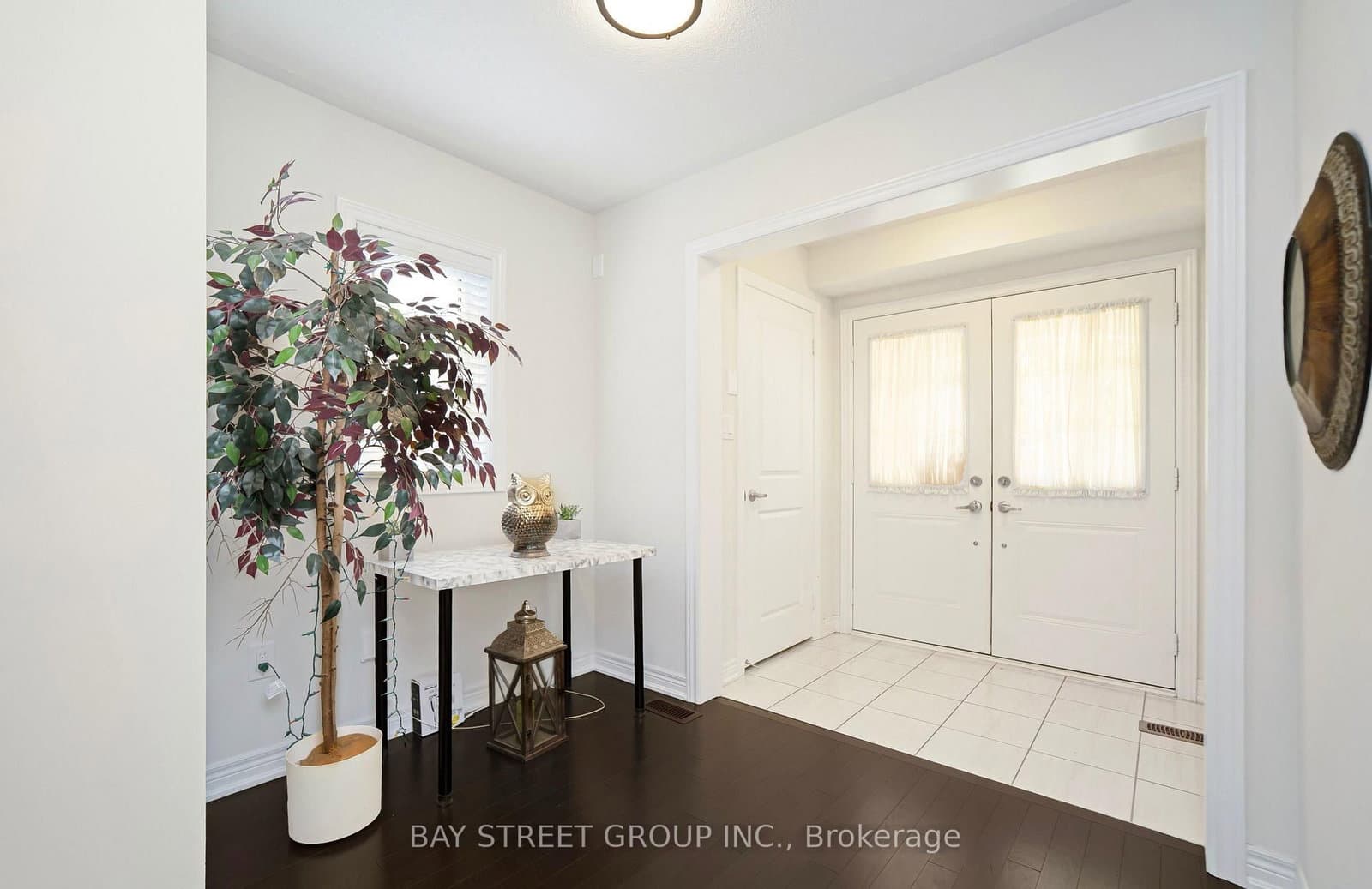 53 Fruitvale Circle - Image 3