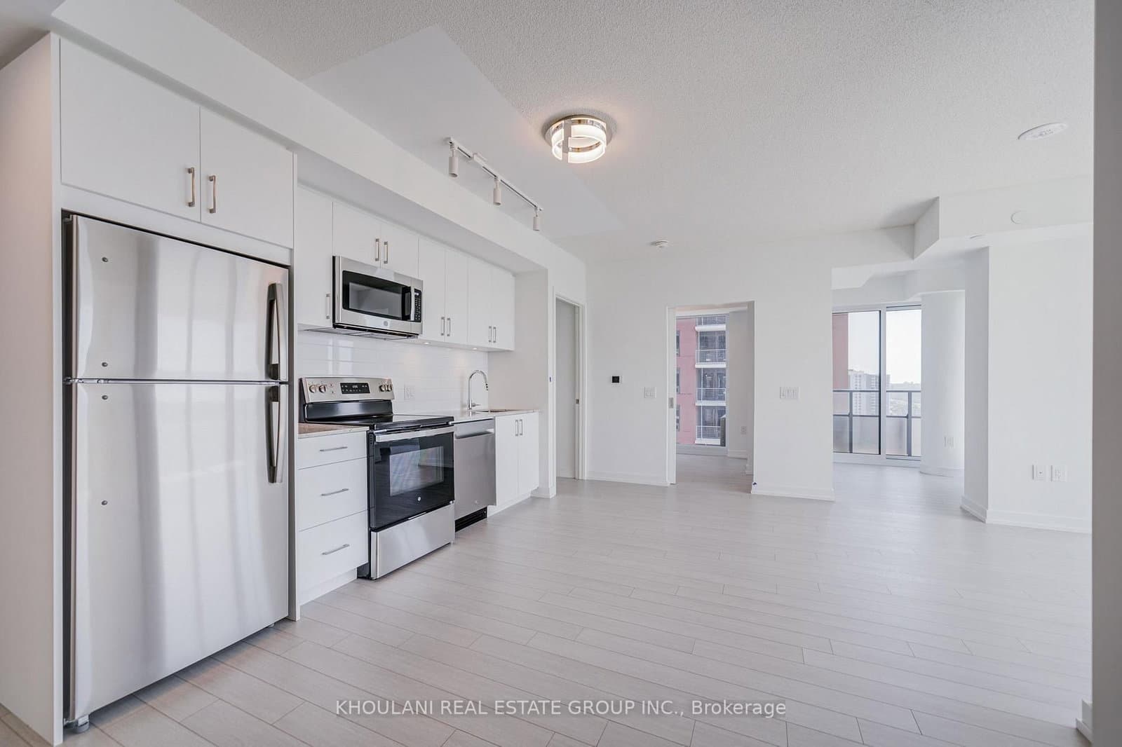 4010 Eglinton Avenue W, Unit 1113 - Image 4
