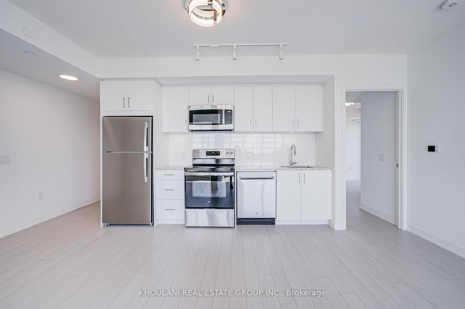 4010 Eglinton Avenue W, Unit 1113 - Image 5