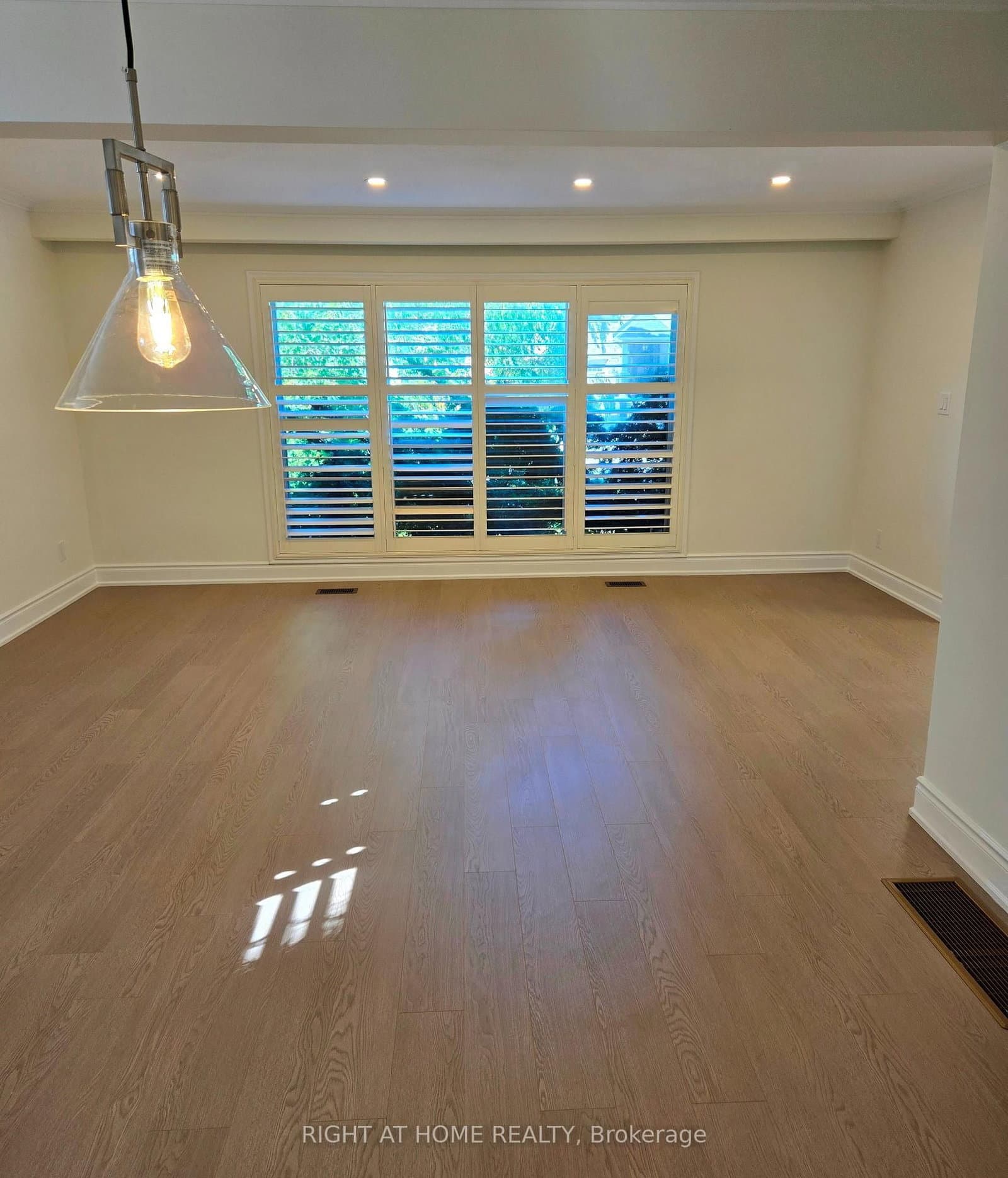 8 Northampton Drive - Image 5