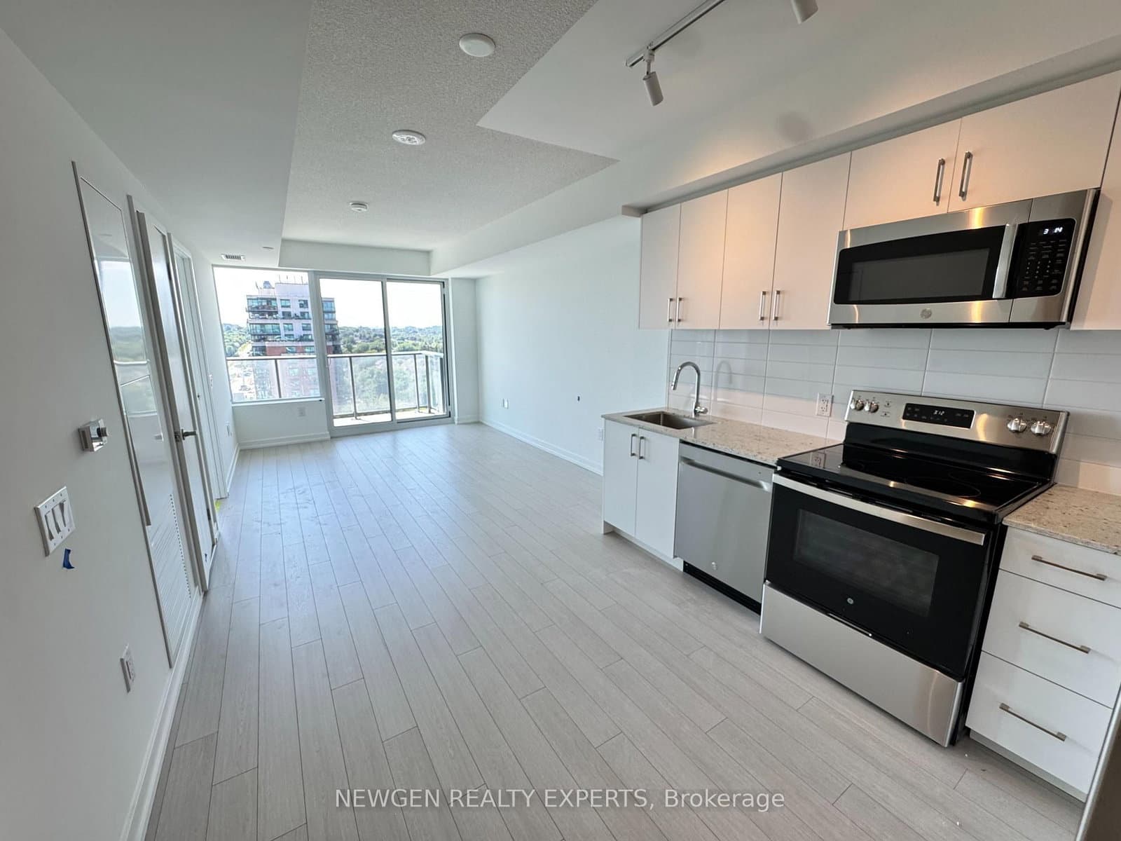 4010 Eglinton Avenue W, Unit 1201 - Image 3
