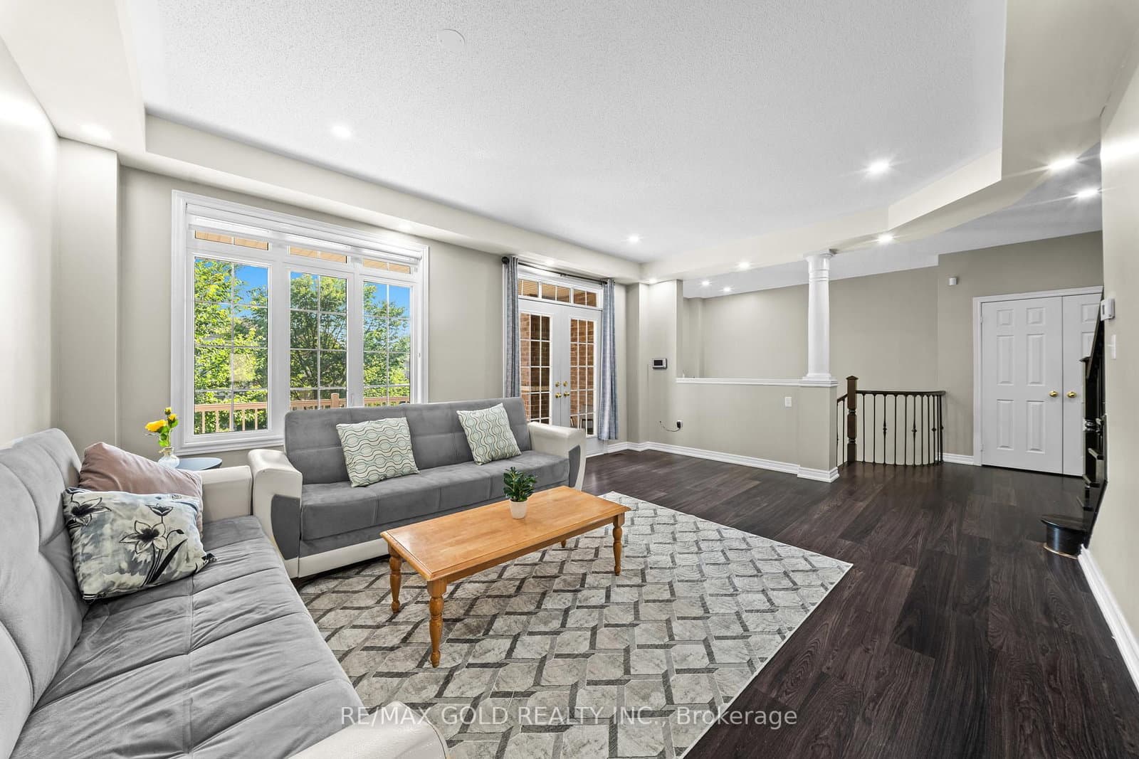 11 Clearfield Drive - Image 4