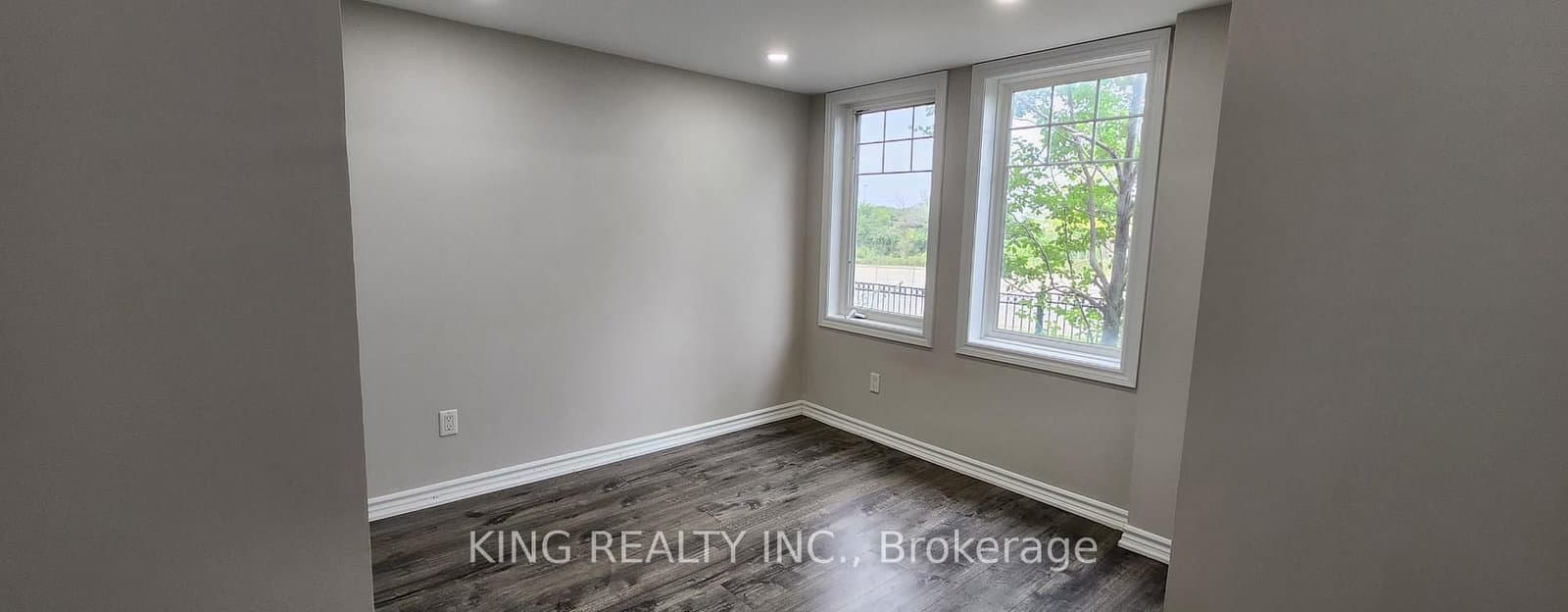 86 Magdalene Crescent S - Image 3