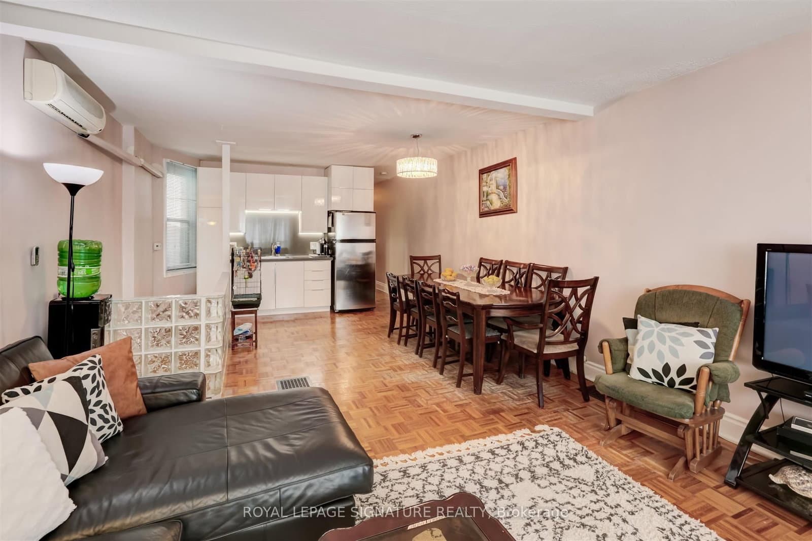 3142 Dundas Street W - Image 4