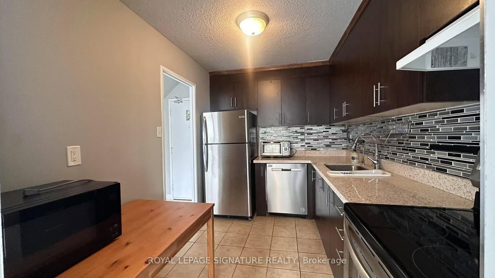 2121 Roche Court, Unit 109 - Image 5