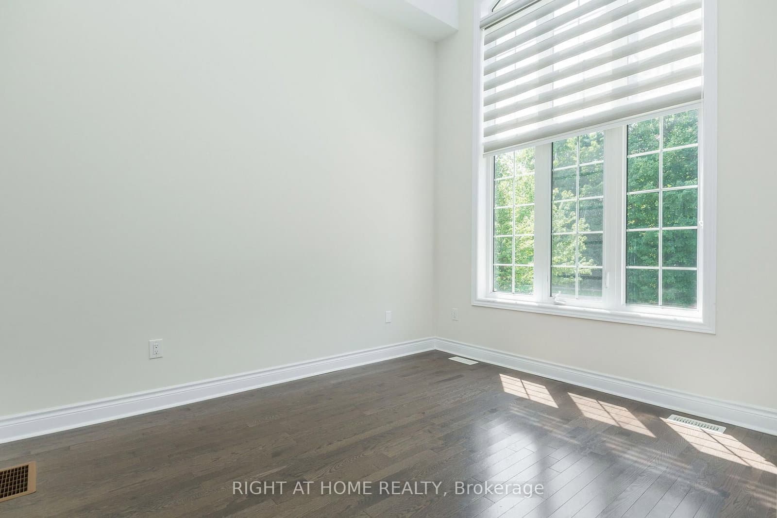 8 Monarch Drive - Image 6
