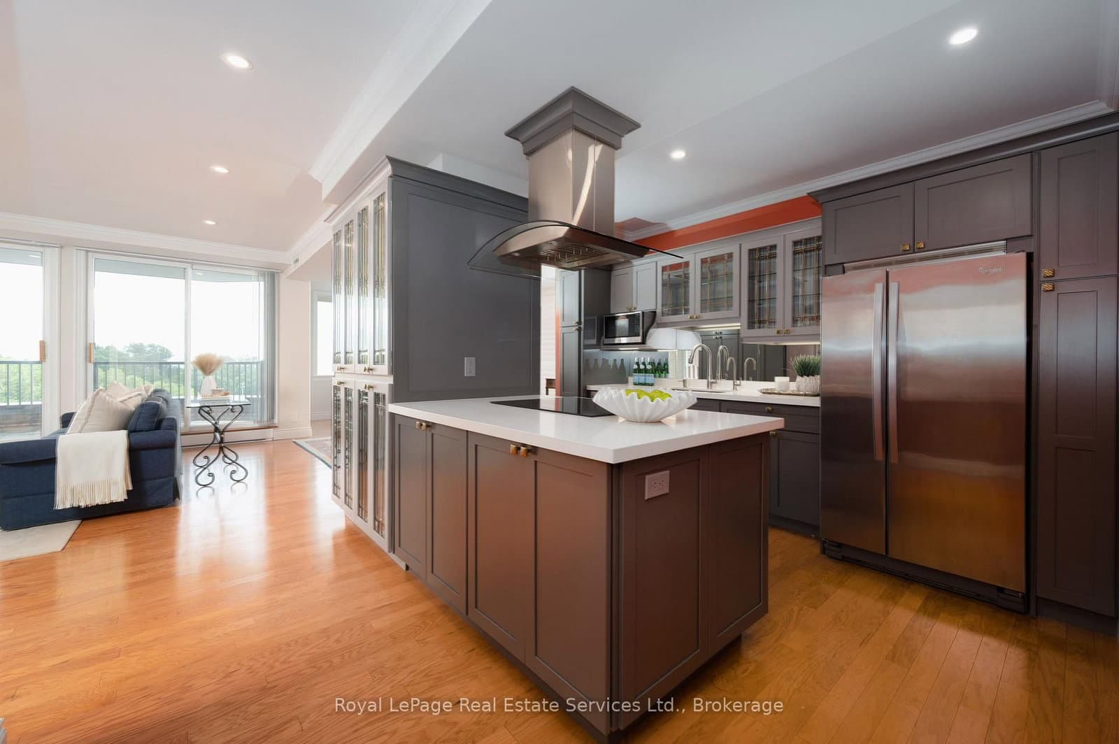 100 Lakeshore Road E, Unit 1105 - Image 5
