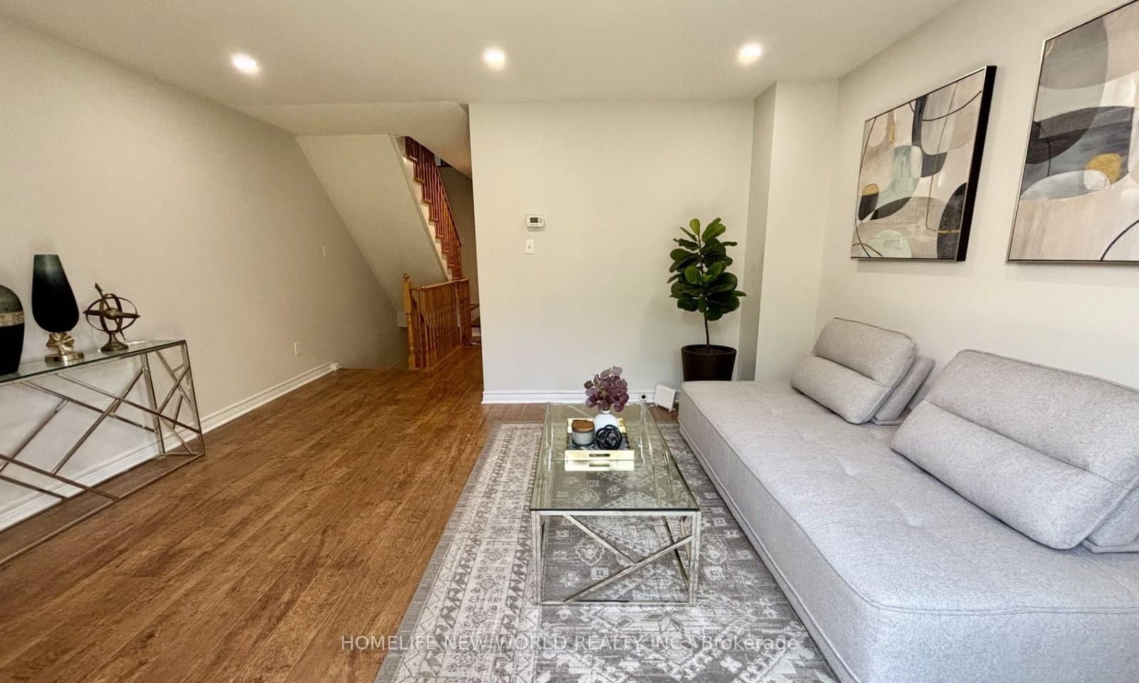 5666 Cortina Crescent - Image 5