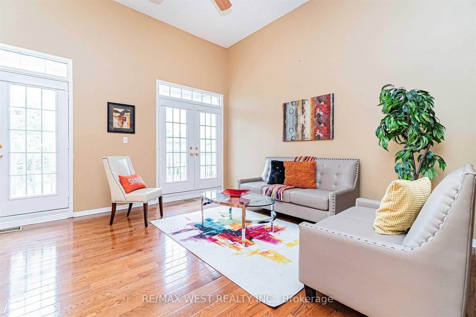 37 Charleswood Circle - Image 3
