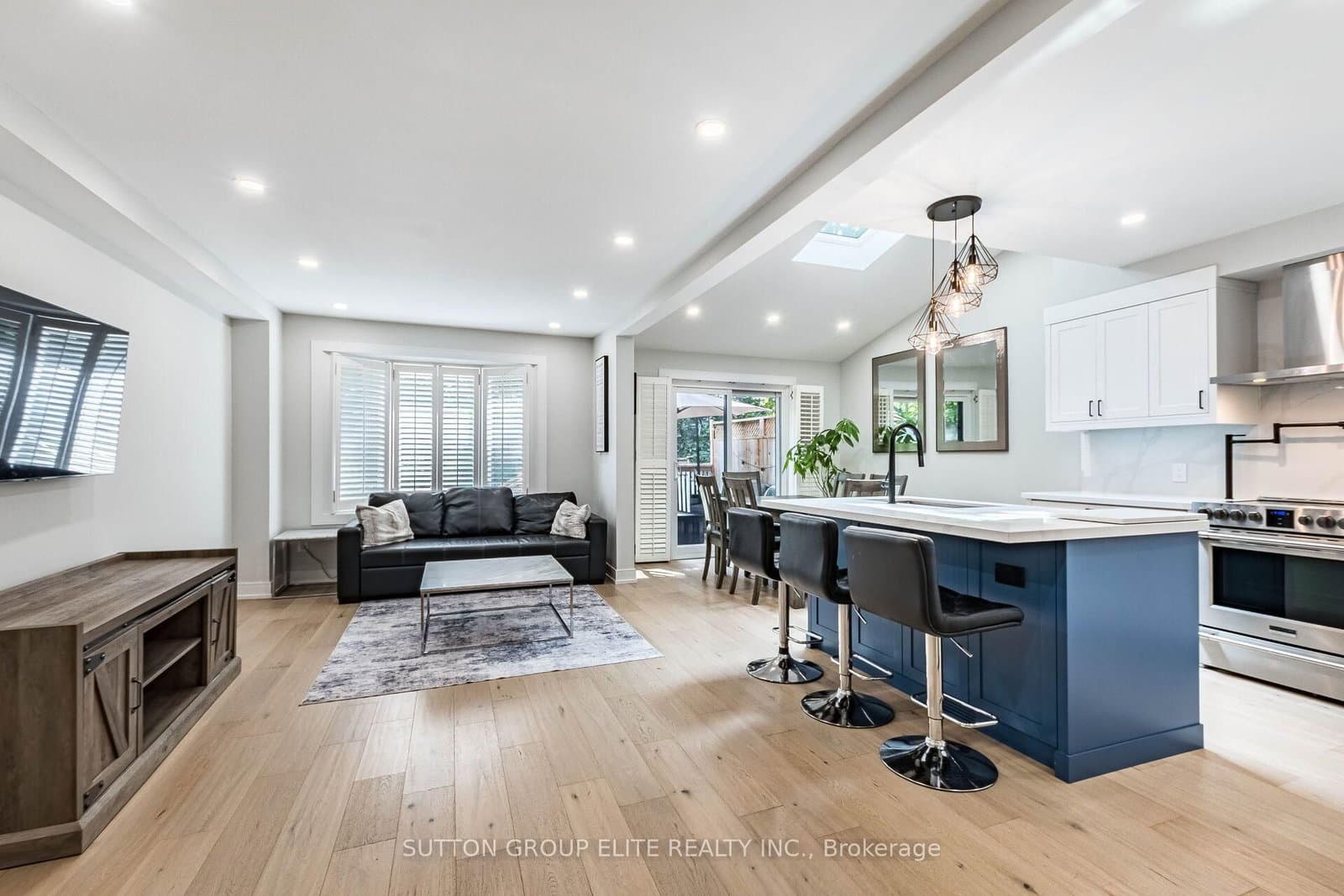 1009 Ibar Way - Image 5