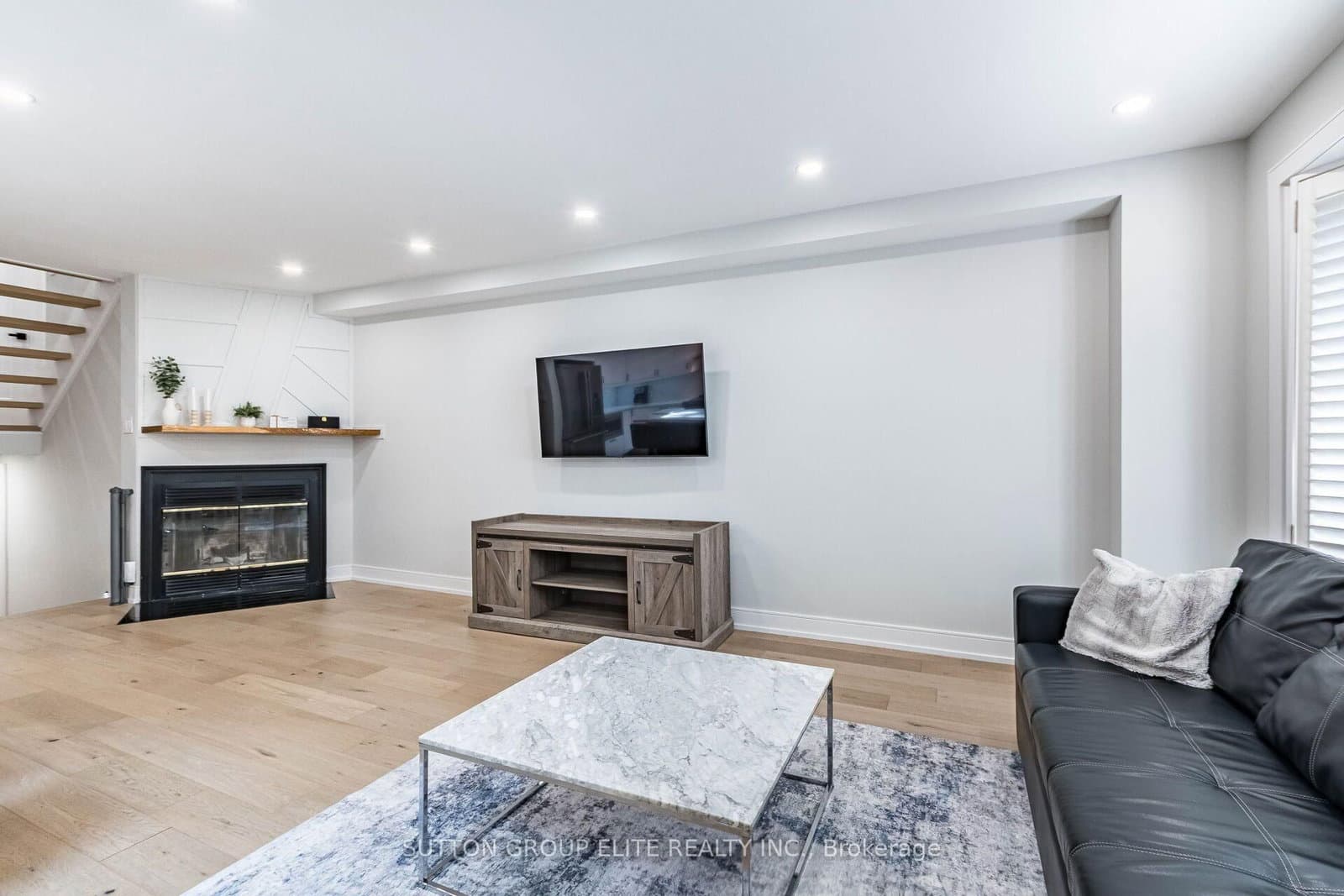 1009 Ibar Way - Image 6