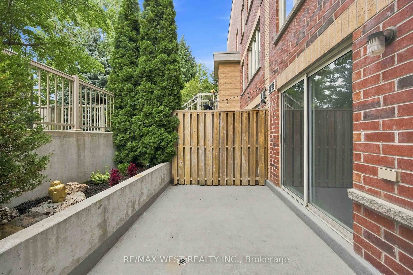 20 Elsie Lane, Unit 122 - Image 4
