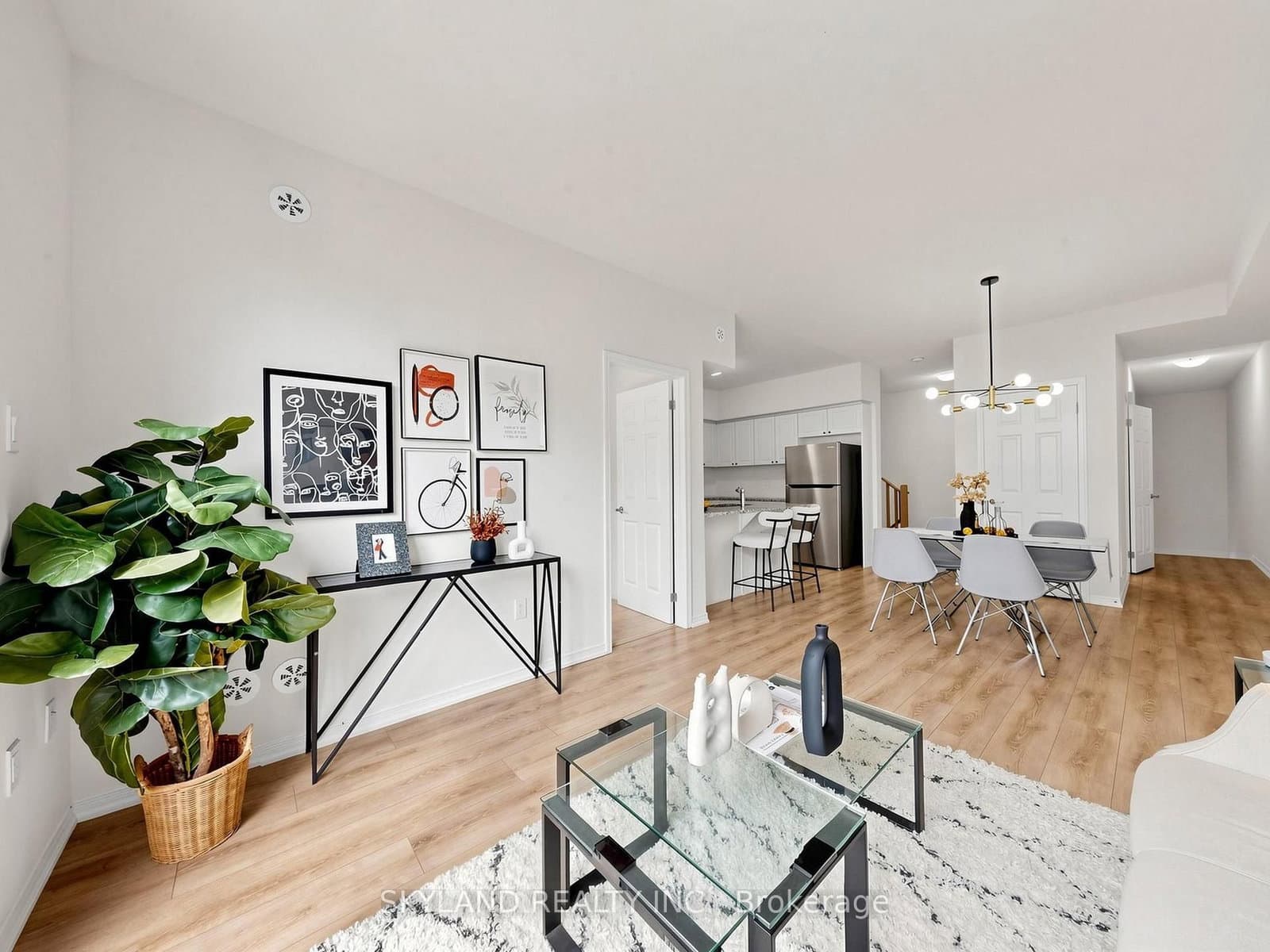 20 woodstream Drive, Unit 3 - Image 1