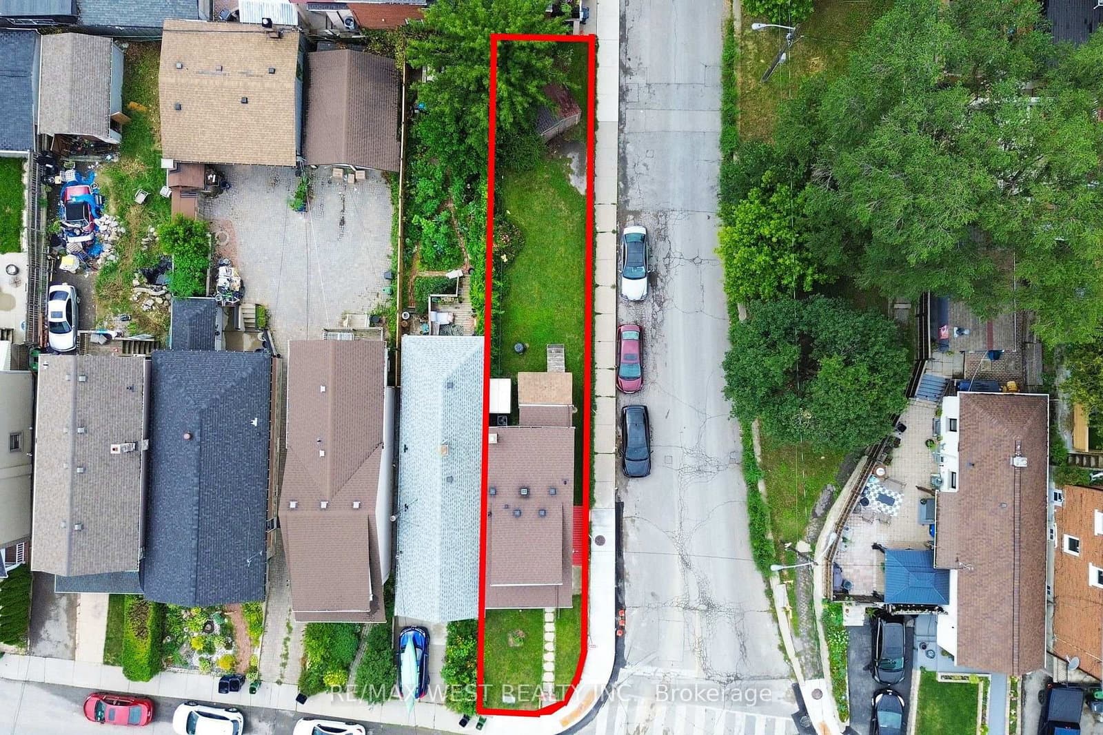 410 Silverthorn Avenue - Image 2