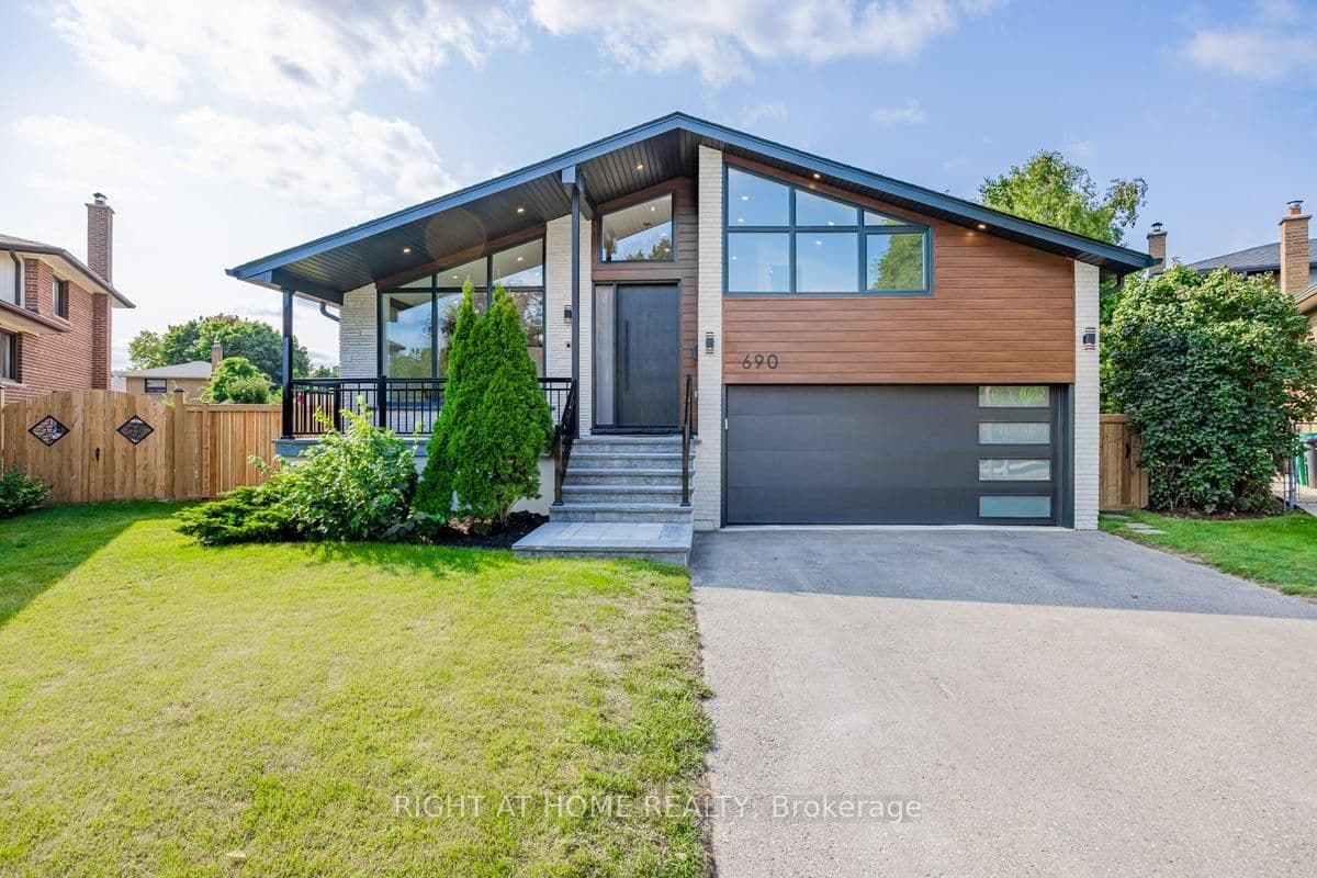 690 Hillman Crescent - Image 2