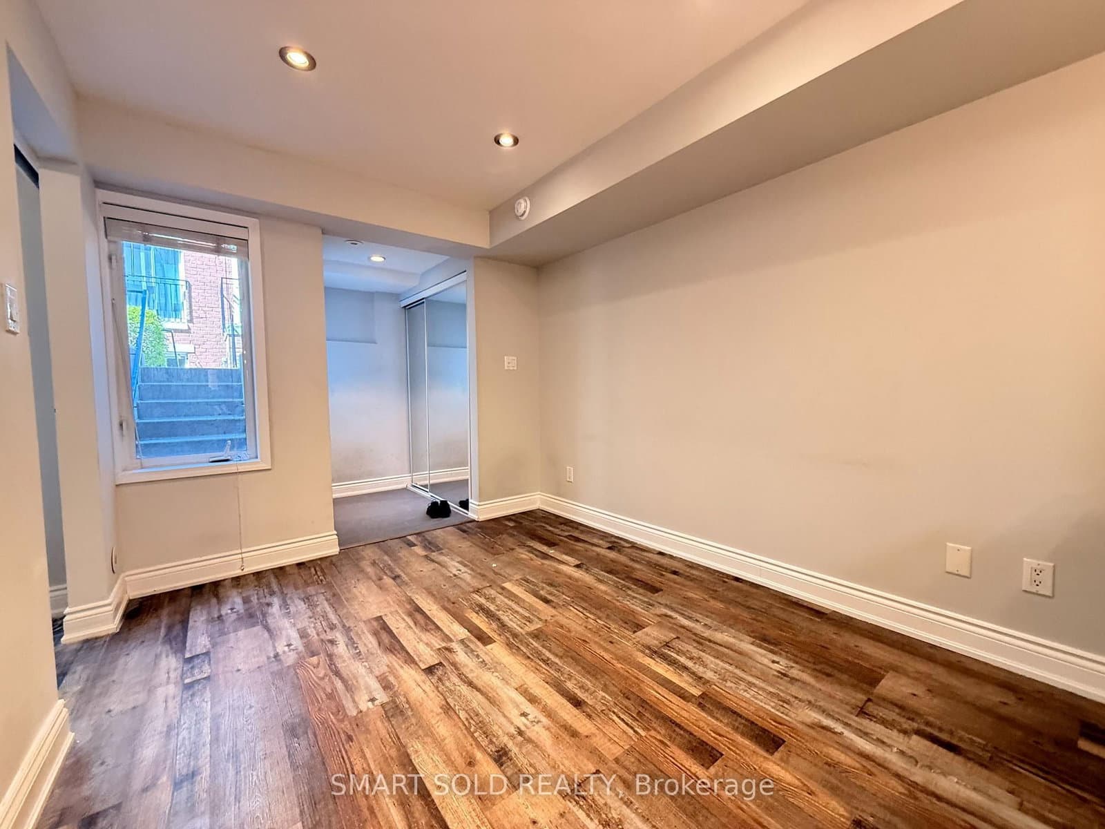 10 Laidlaw Street, Unit 725 - Image 6