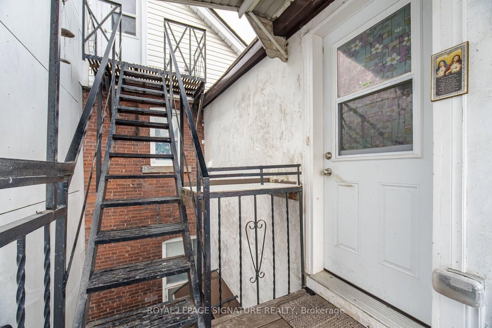3331 Dundas Street W - Image 5