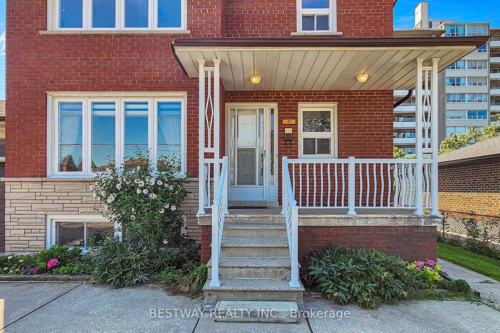 37 Victory Drive - Image 3