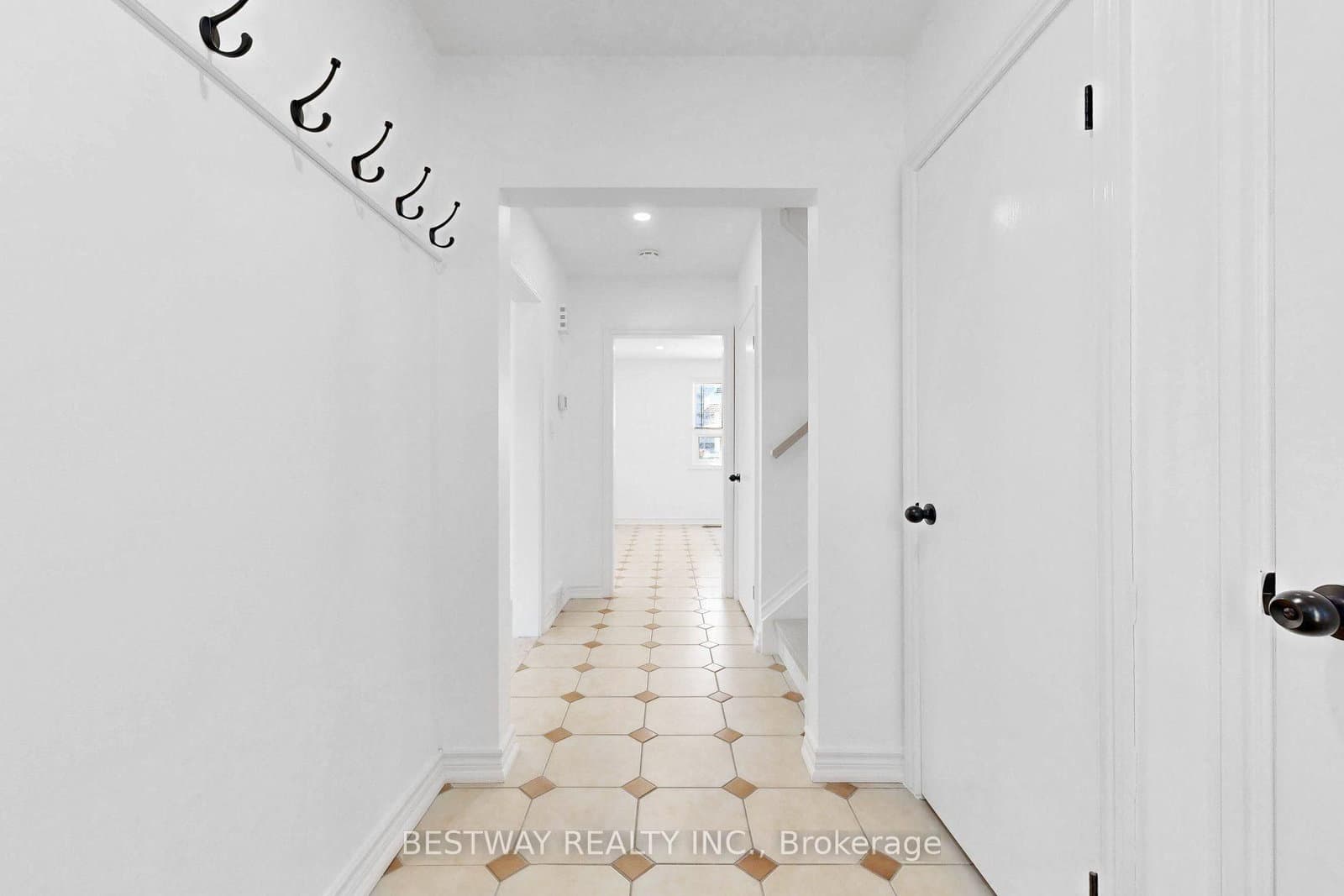 37 Victory Drive - Image 4