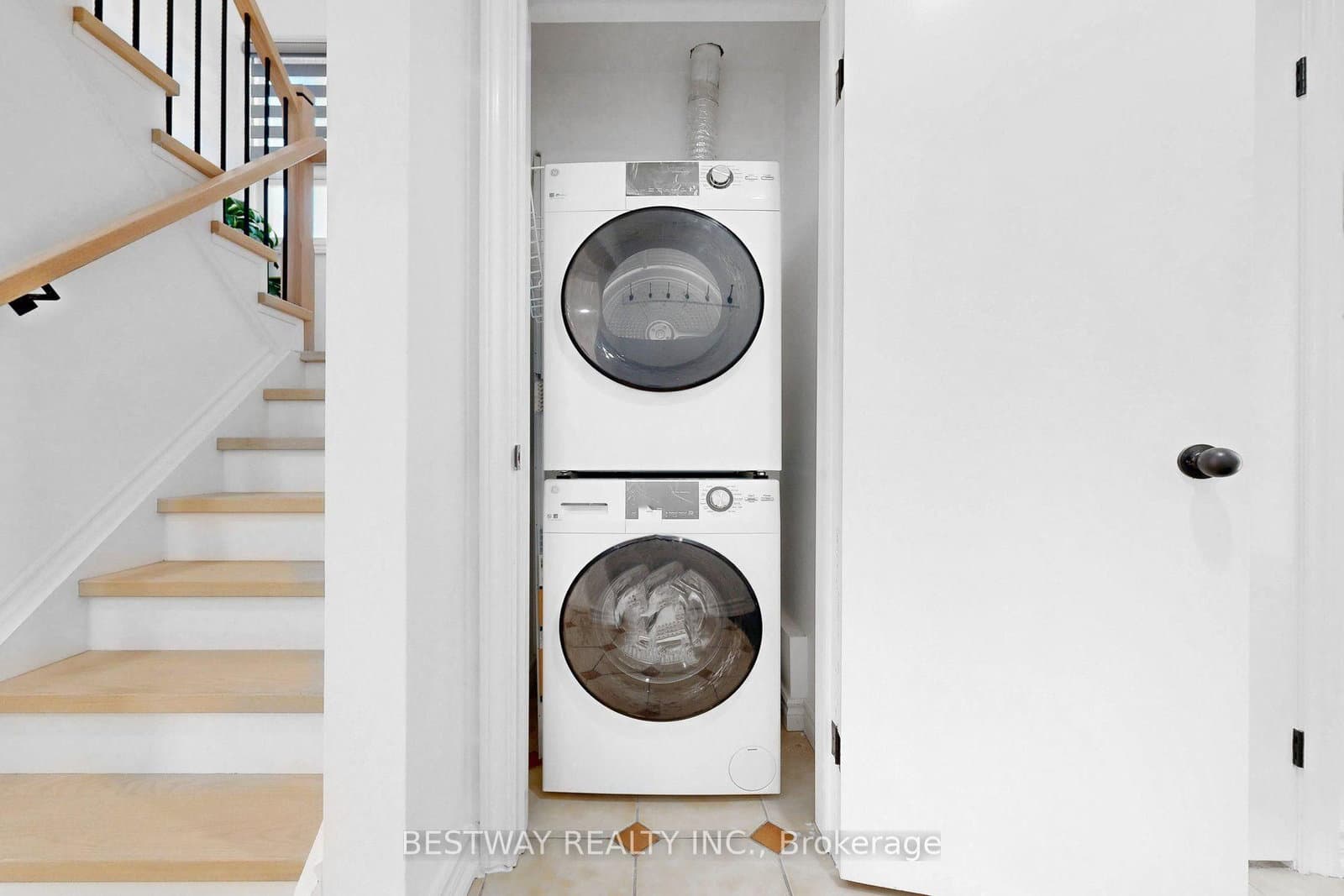 37 Victory Drive - Image 5