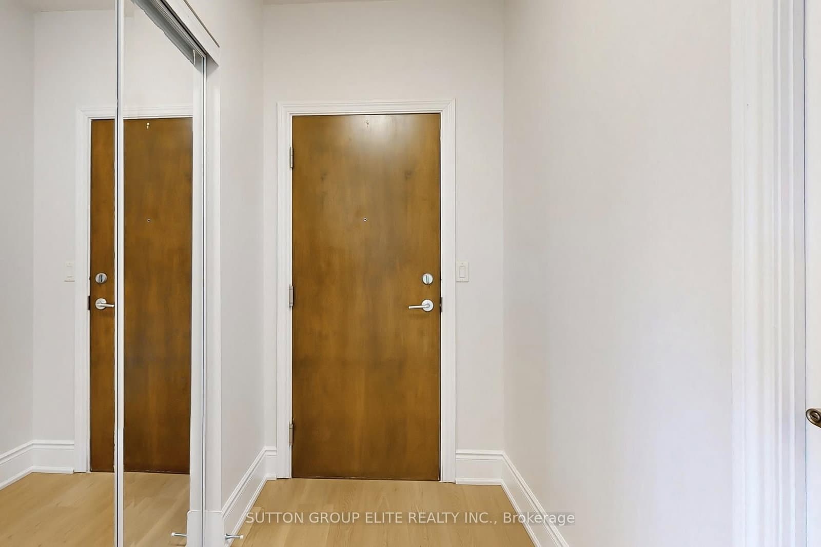 310 Burnhamthorpe Road W, Unit 1511 - Image 6