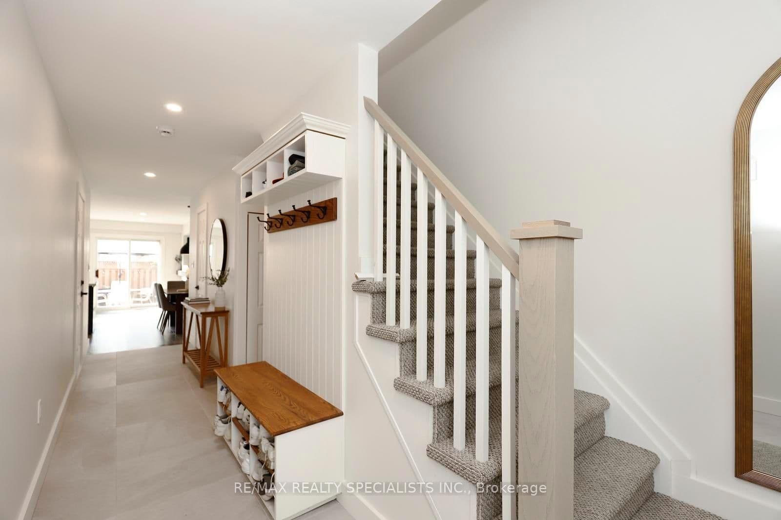 4434 Fairview Street - Image 6