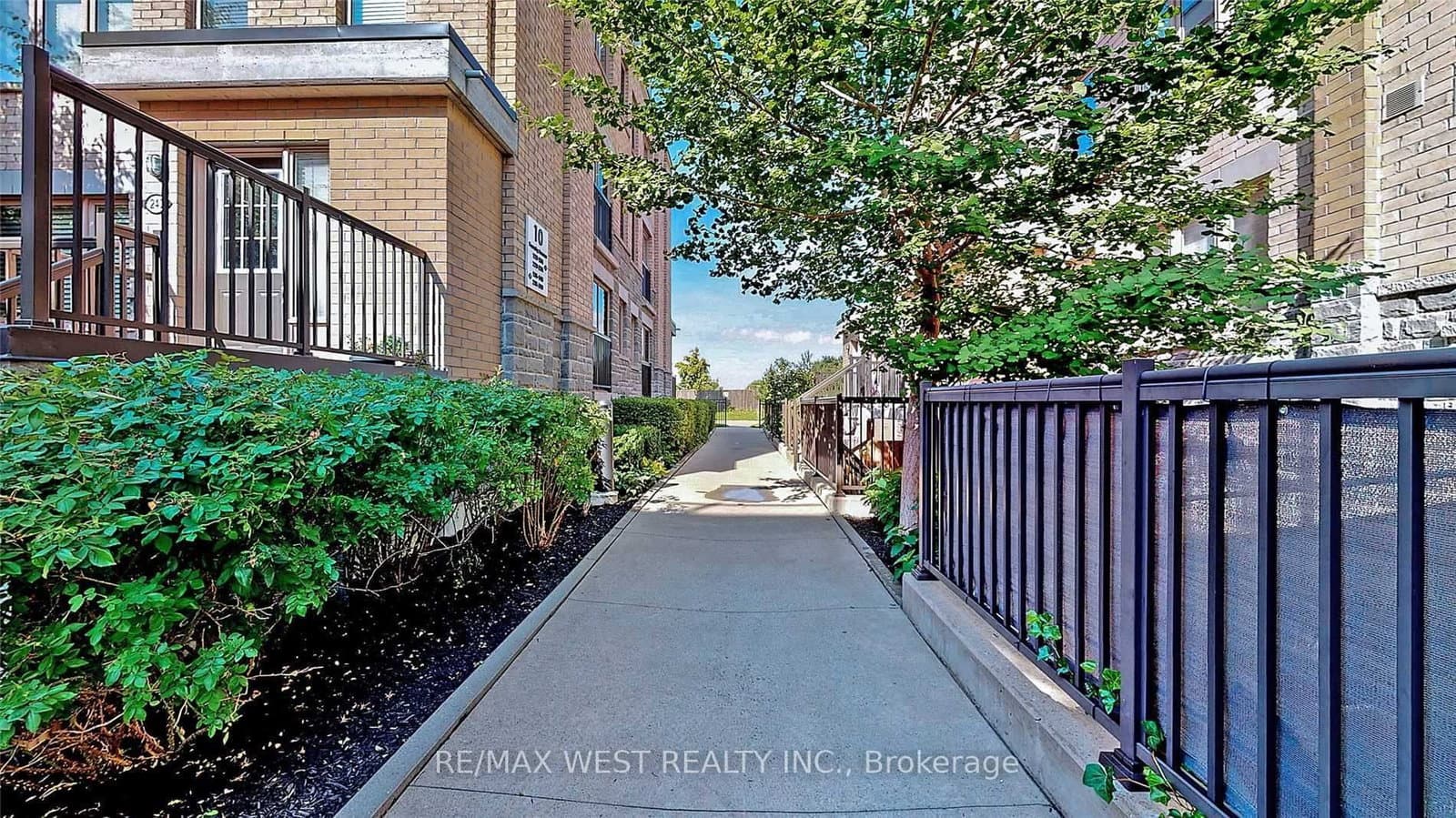 10 Foundry Avenue, Unit 240 - Image 4