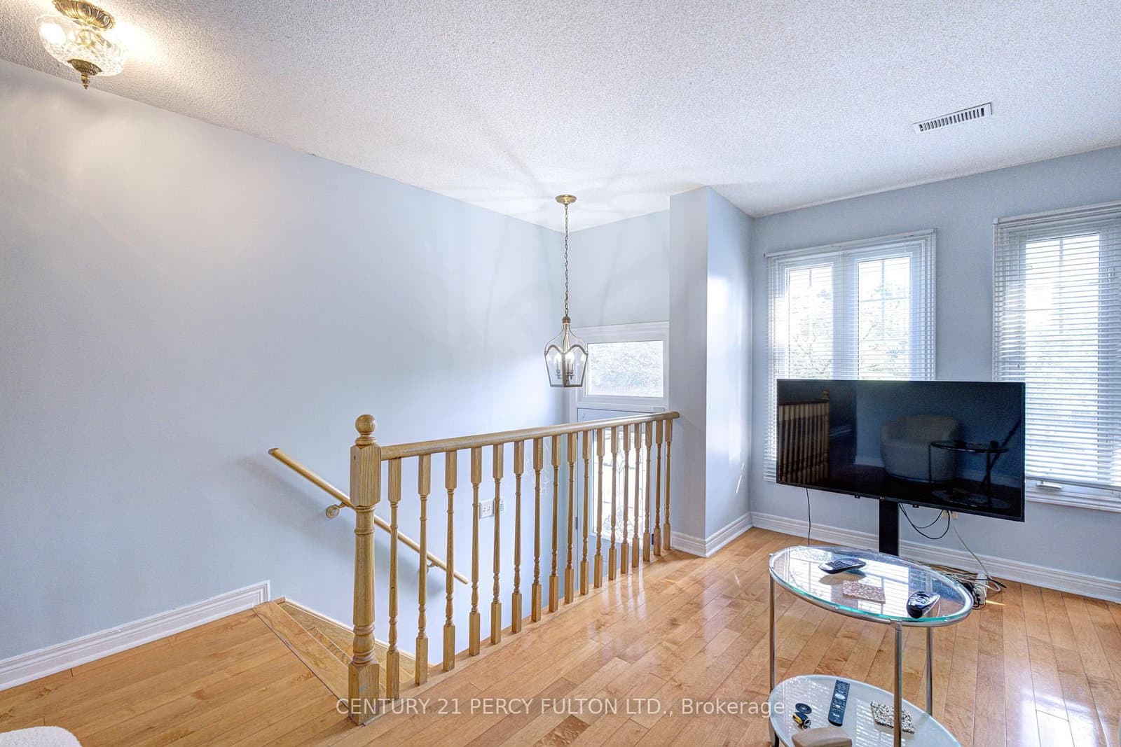800 Dundas Street W, Unit 17 - Image 3