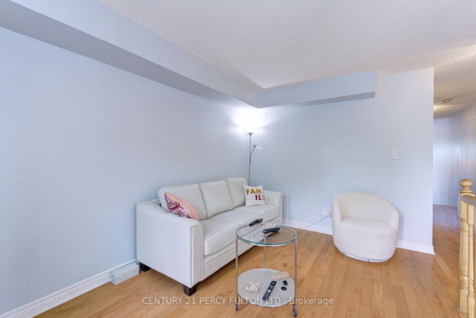 800 Dundas Street W, Unit 17 - Image 4