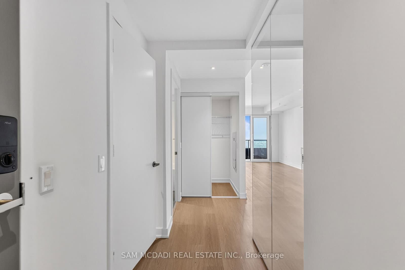 448 Burnhamthorpe Road, Unit 6606 - Image 5