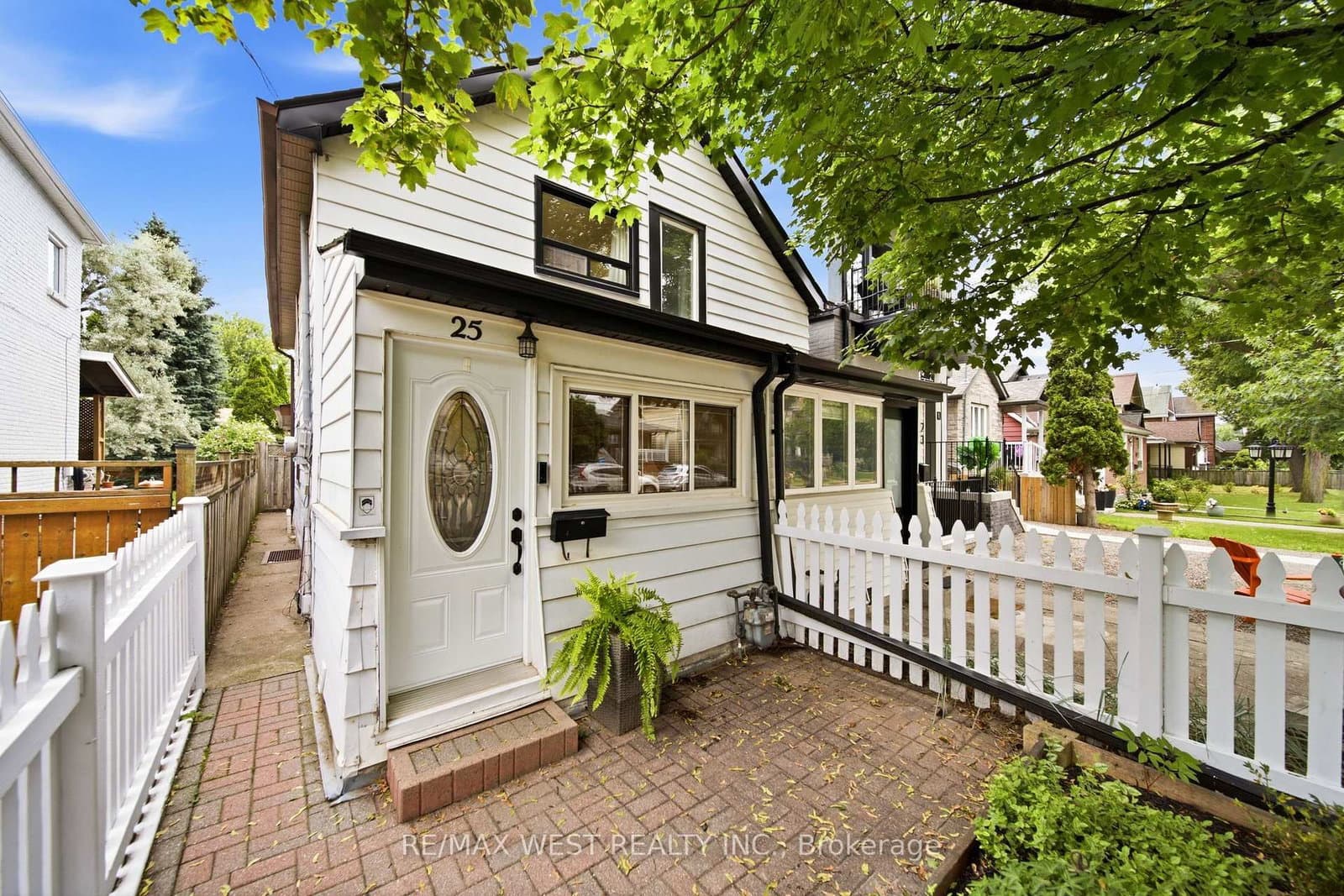 25 Batavia Avenue - Image 2