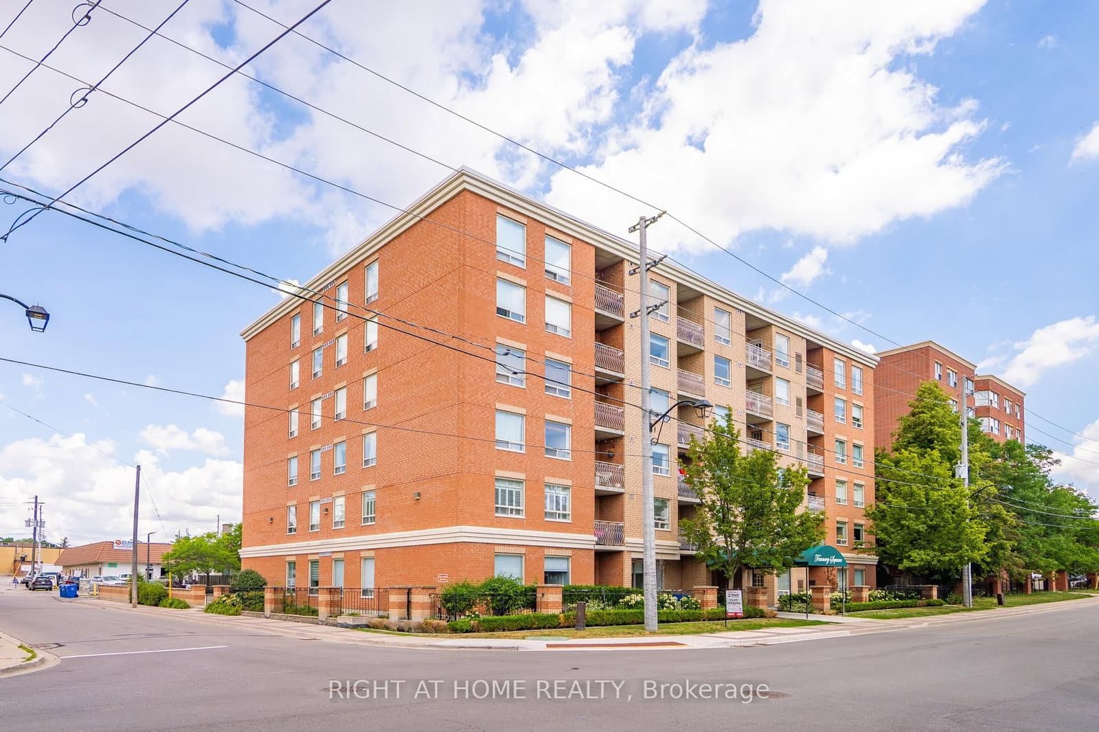 32 Tannery Street, Unit 607 - Image 2