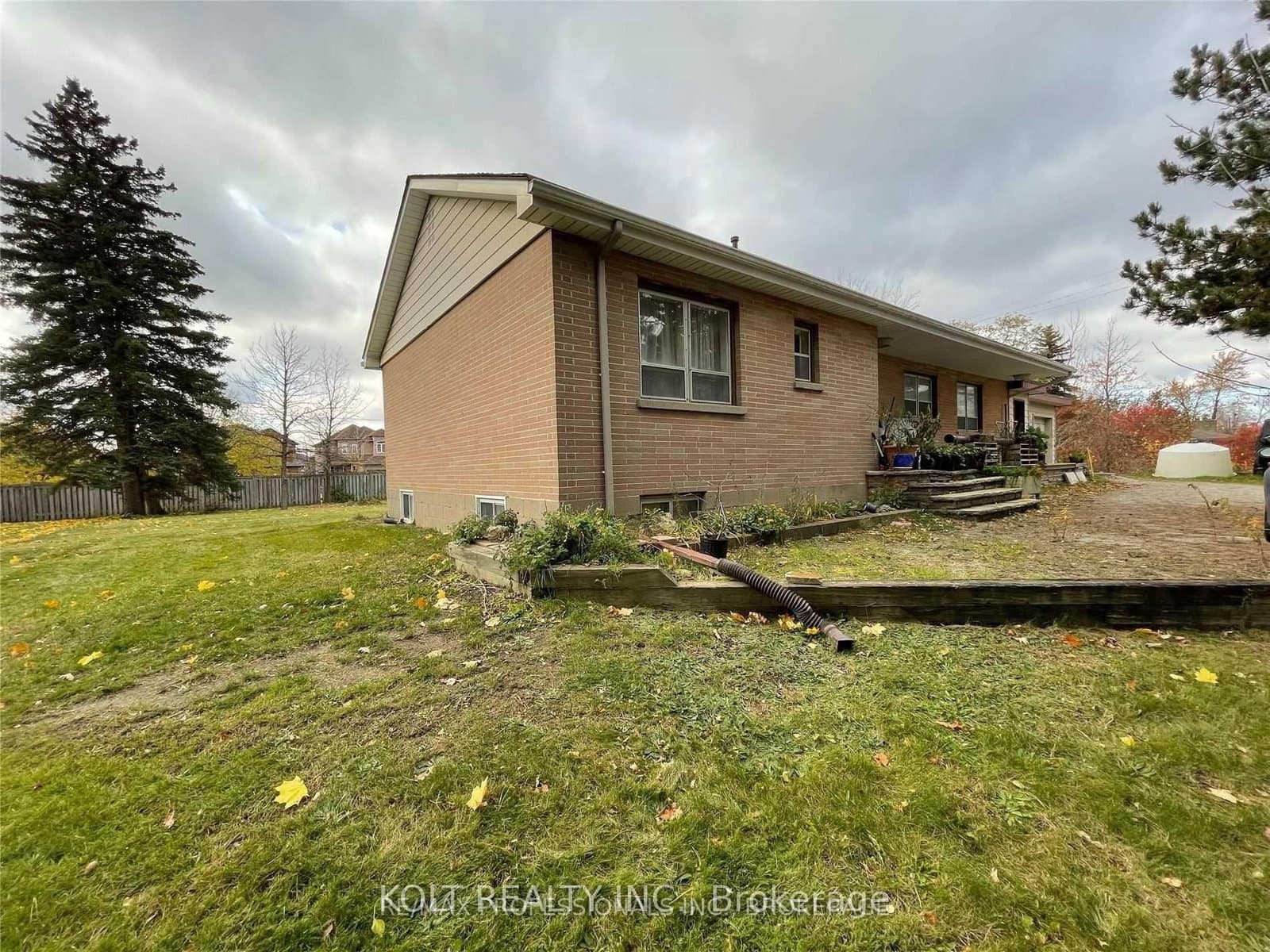 12084 Hurontario Street - Image 1
