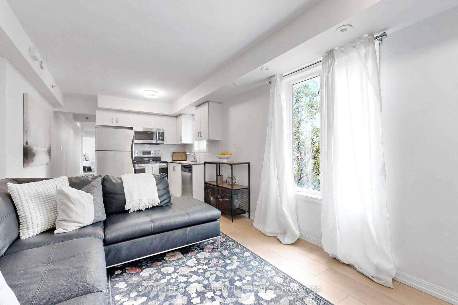26 Laidlaw Street, Unit 1501C - Image 5